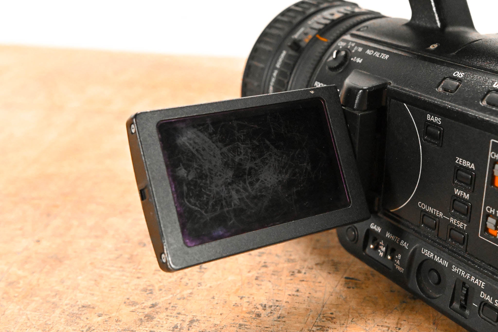 Panasonic AG-HPX255P P2 HD Handheld Camcorder