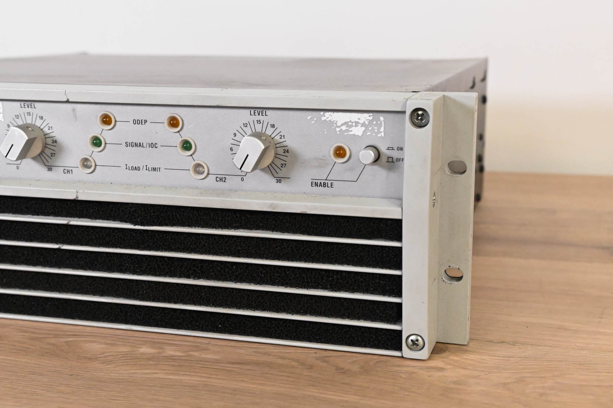 Crown Macro-Tech 5002VZ 2-Channel Power Amplifier