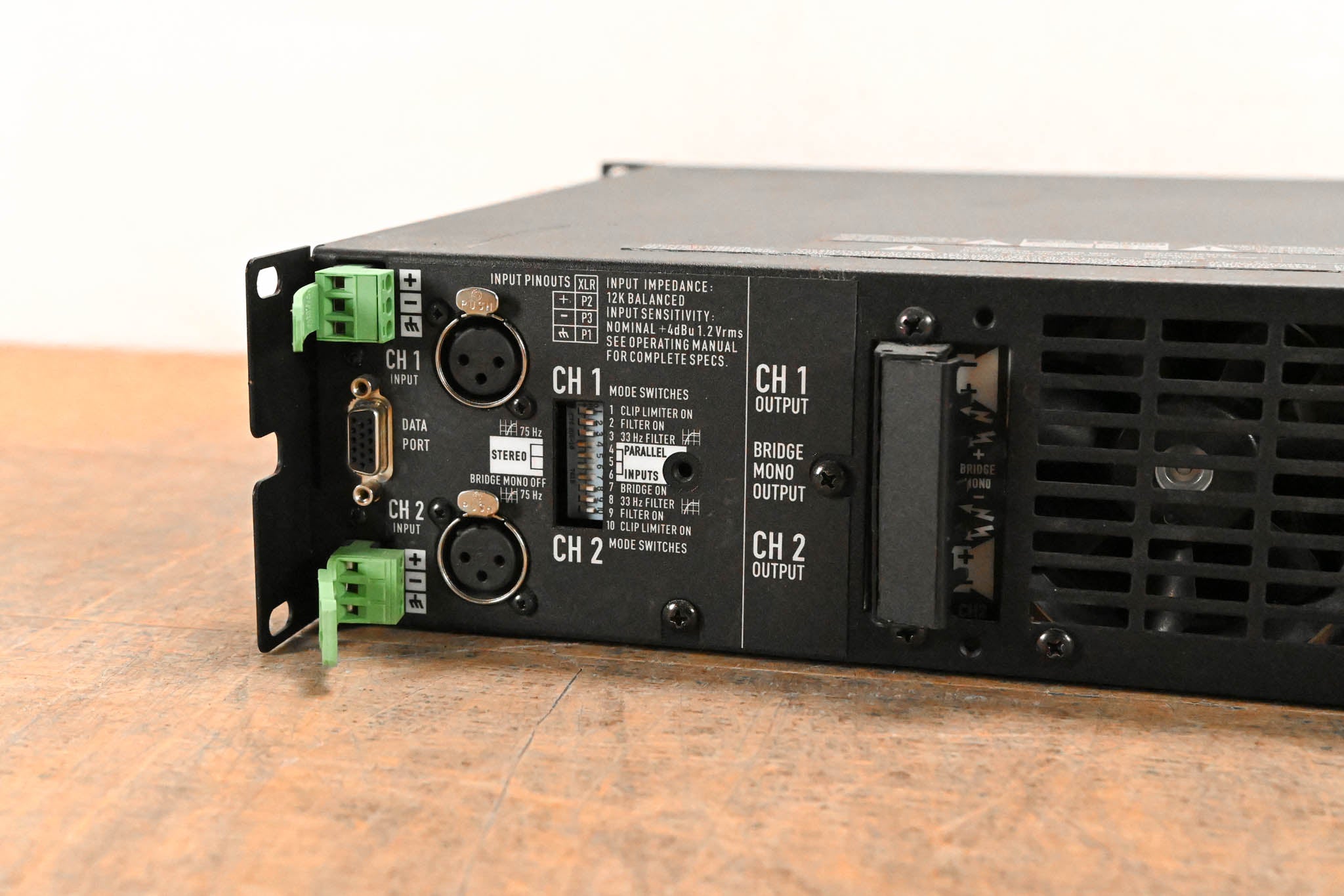 QSC CX302 2-Channel Power Amplifier