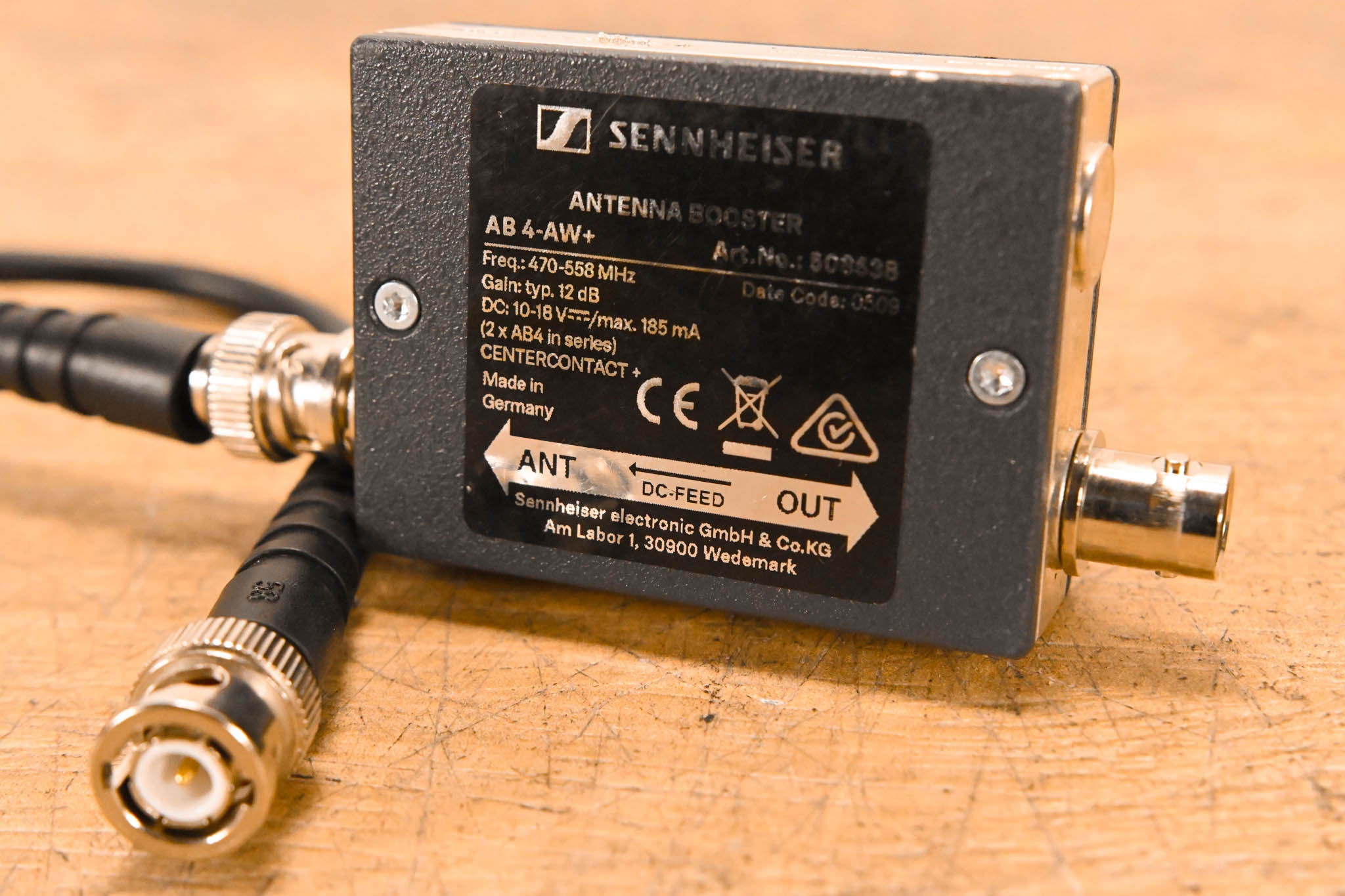Sennheiser AB 4-AW+ Antenna Booster - 470 to 558 MHz