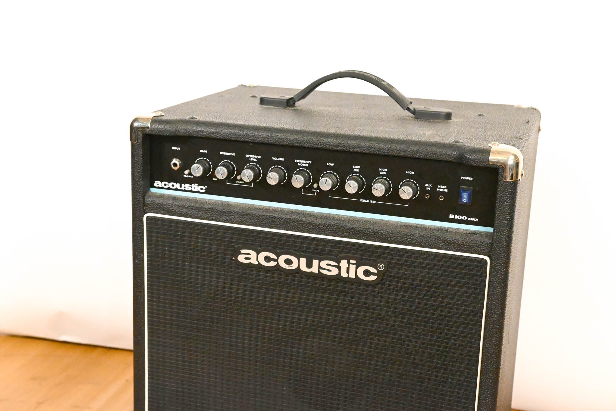 Acoustic B100 MKII 100W 1x15 Bass Guitar Combo Amplifier