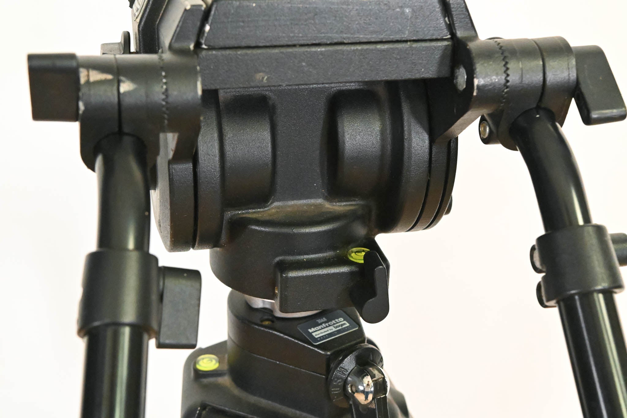 Manfrotto/Bogen 3068 Video Tripod with 3066 Fluid Head