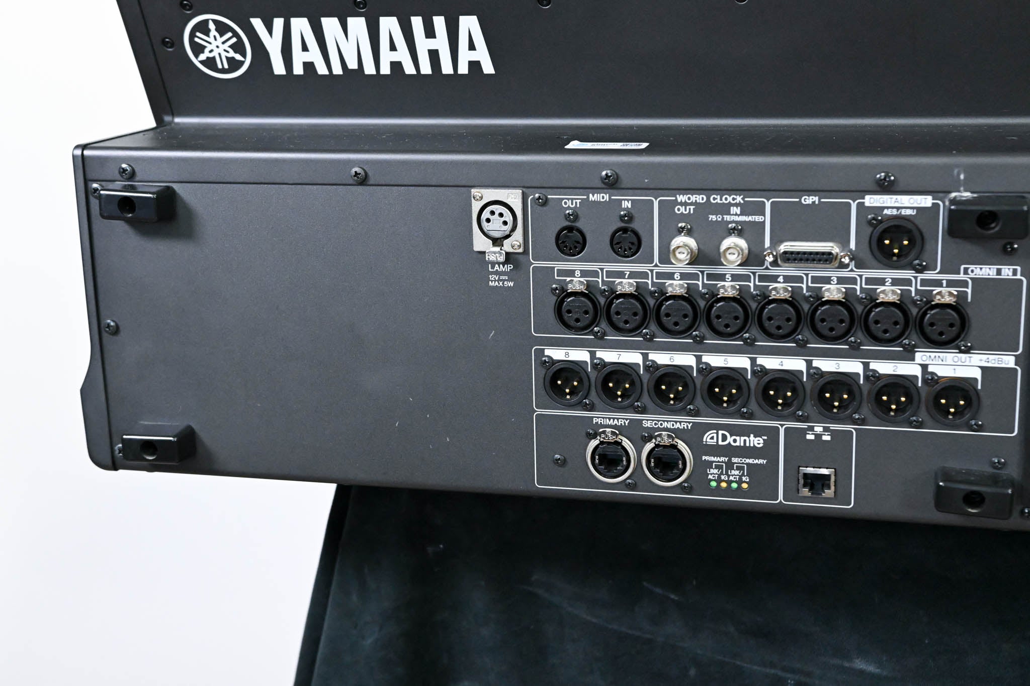 Yamaha CL5 72-Channel Digital Mixing Console