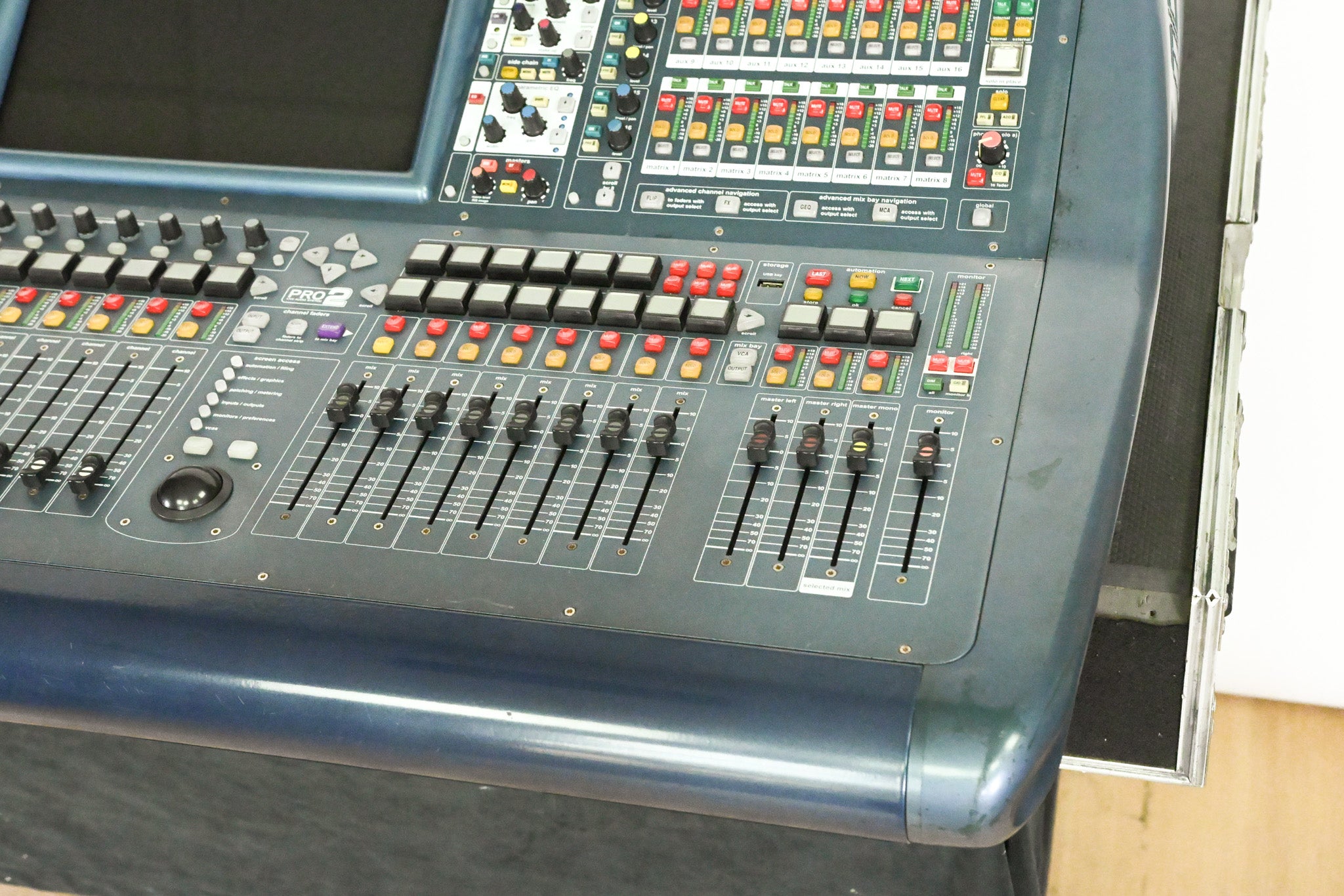 Midas PRO2 Live Digital Audio Mixing Console with Flight Case