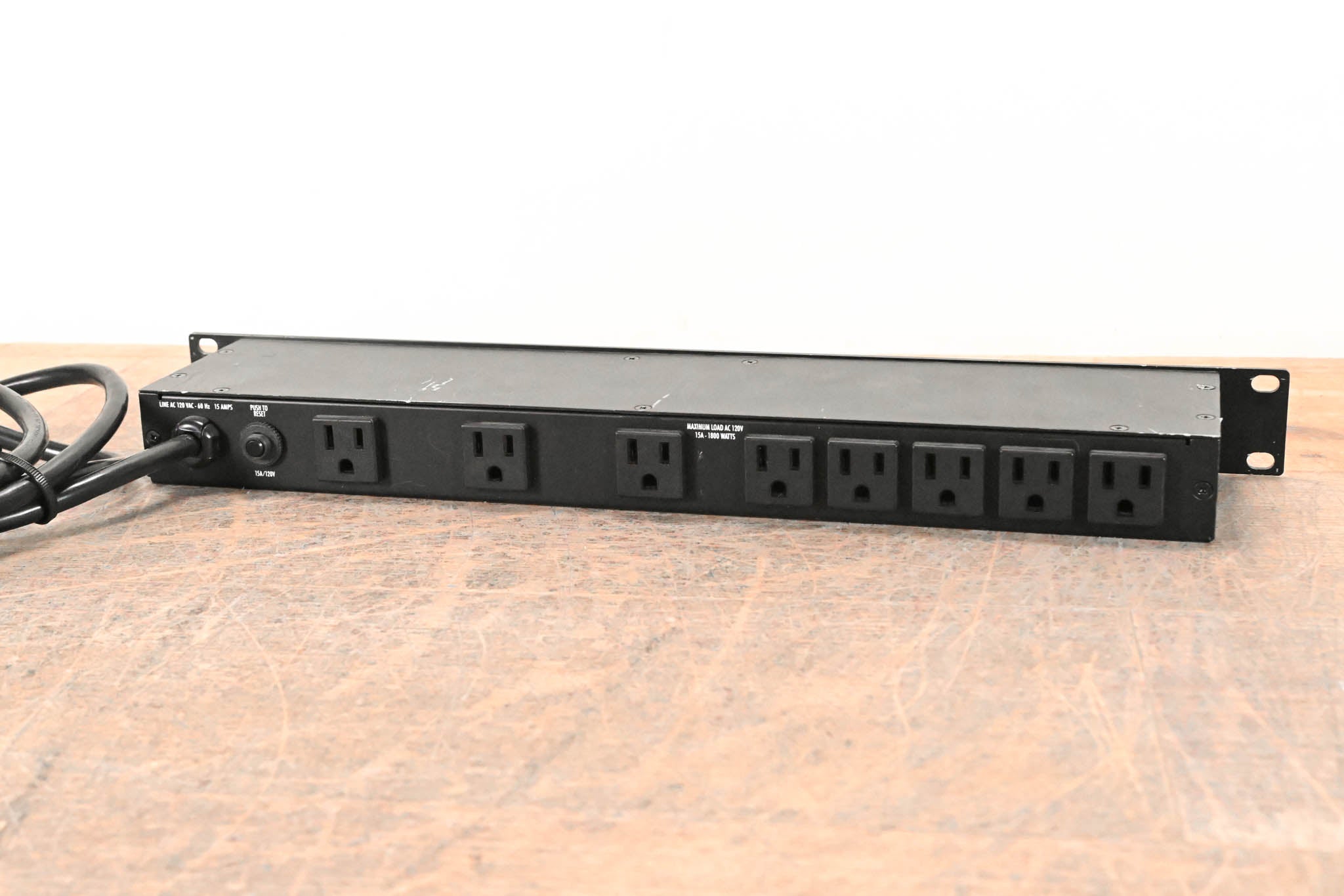 Furman M-8x2 8-Outlet Power Conditioner