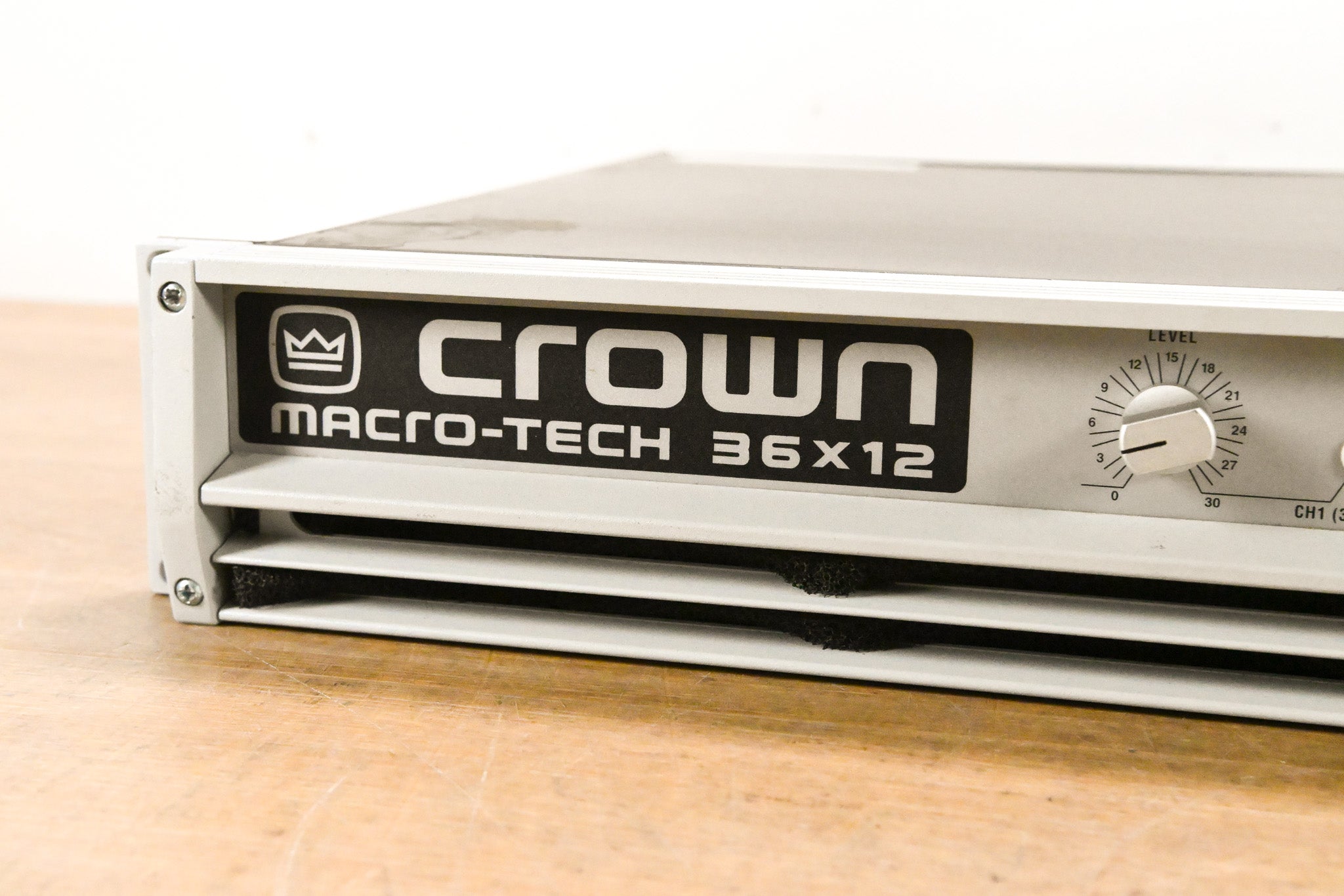Crown Macro-Tech 36x12 2-Channel Power Amplifier