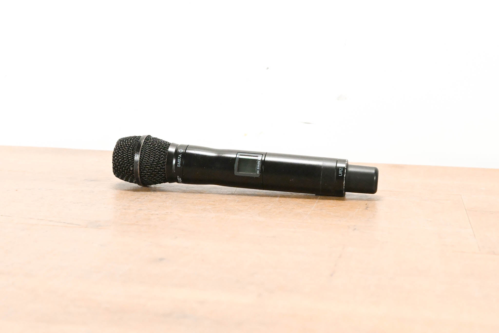 Shure UR2/SM87A Handheld Transmitter with SM87A Capsule - H4 Band