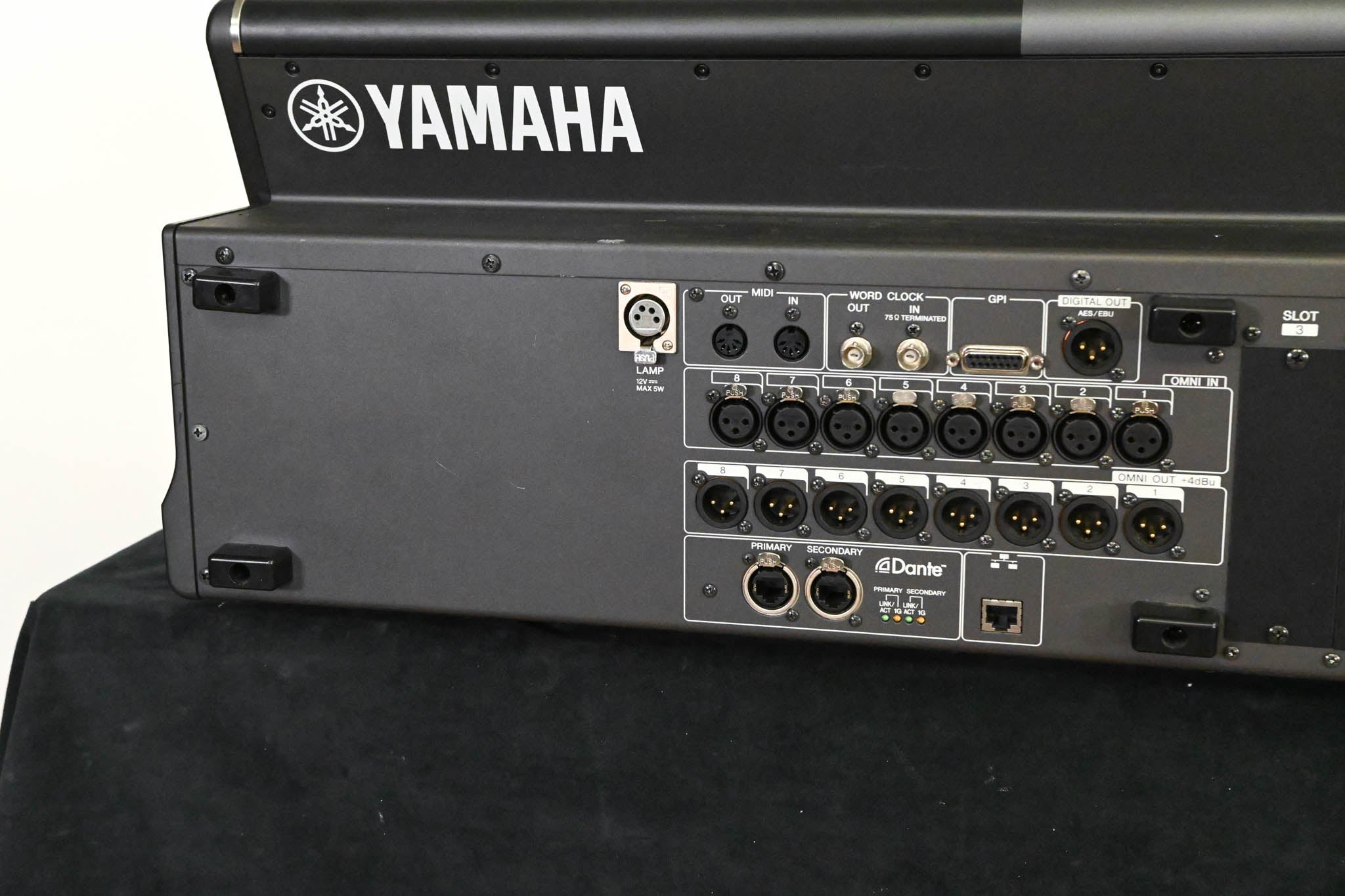 Yamaha CL5 72-Channel Digital Mixing Console