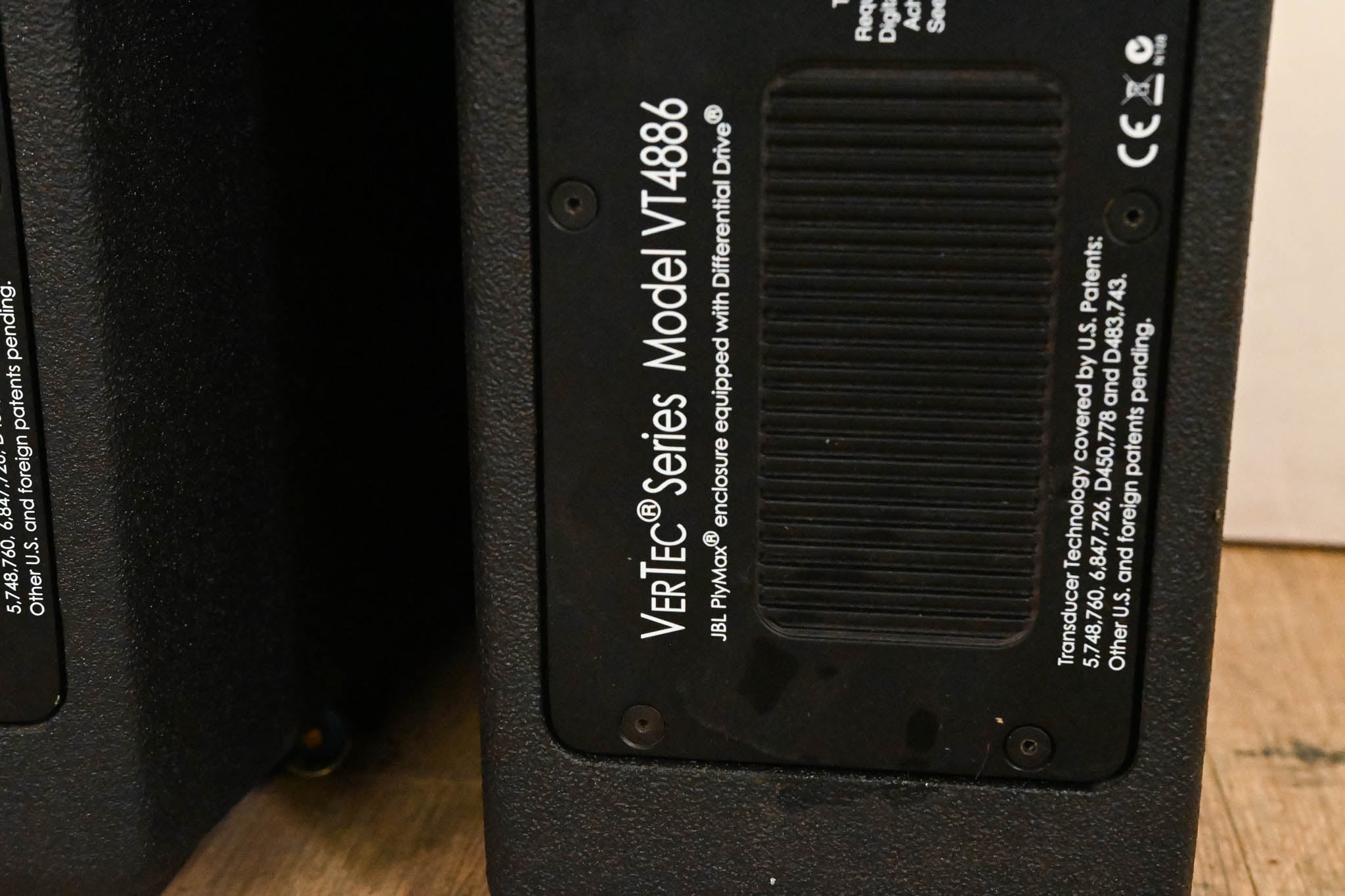 JBL VT4886 Dual 6.5" Passive Compact Line Array Loudspeakers (PAIR)