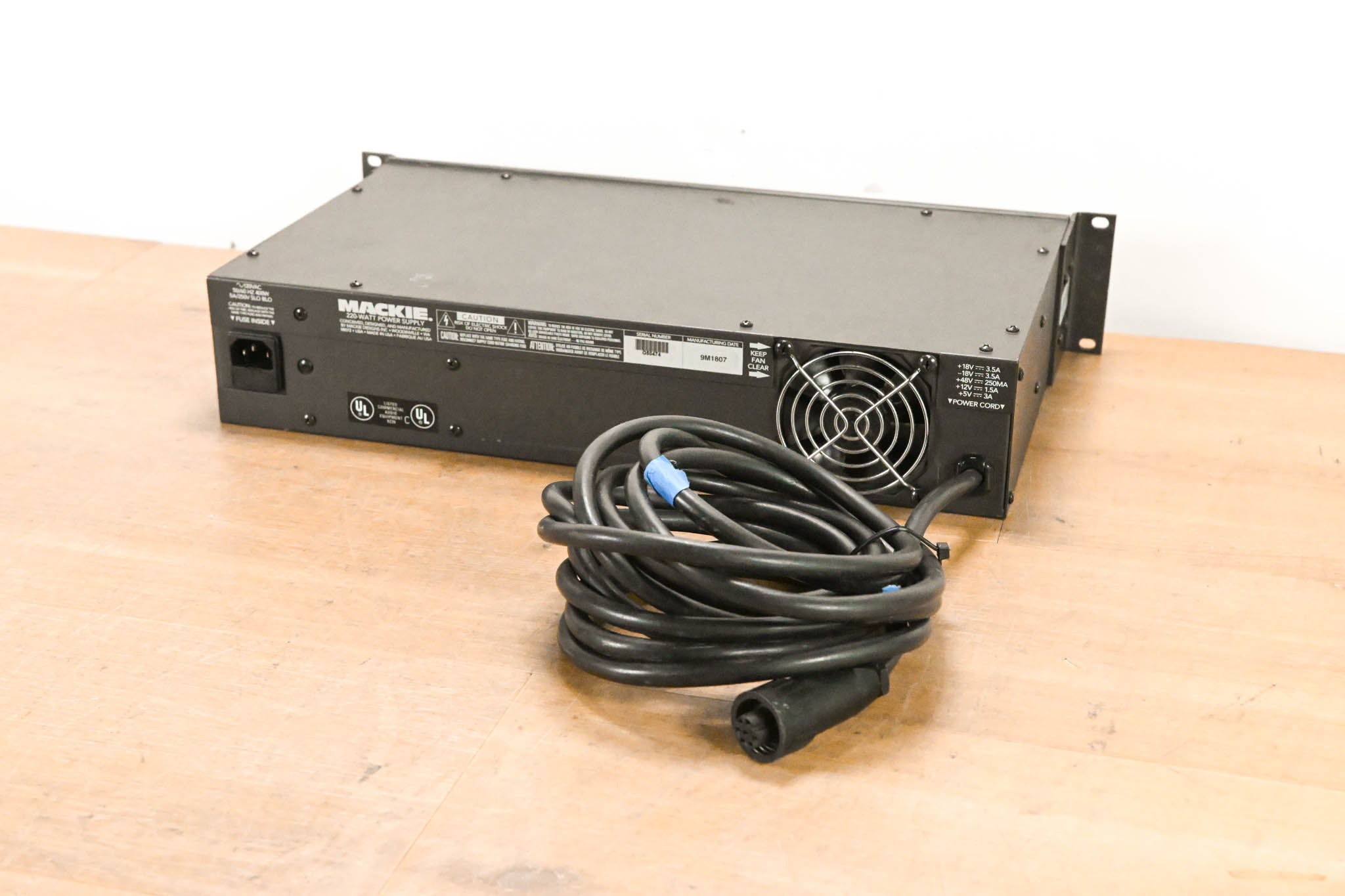 Mackie 220-Watt Power Supply For 8-Bus Mixers
