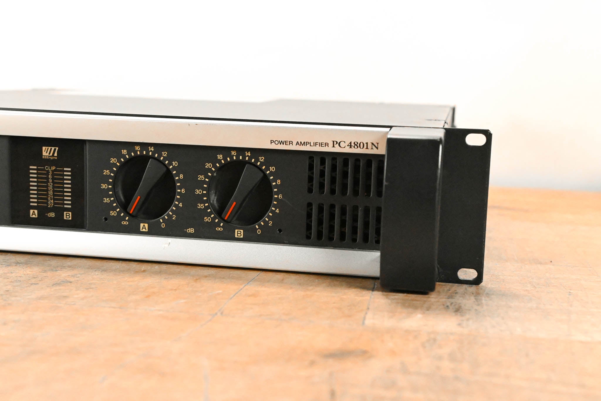 Yamaha PC4801N 2-Channel 475W Power Amplifier