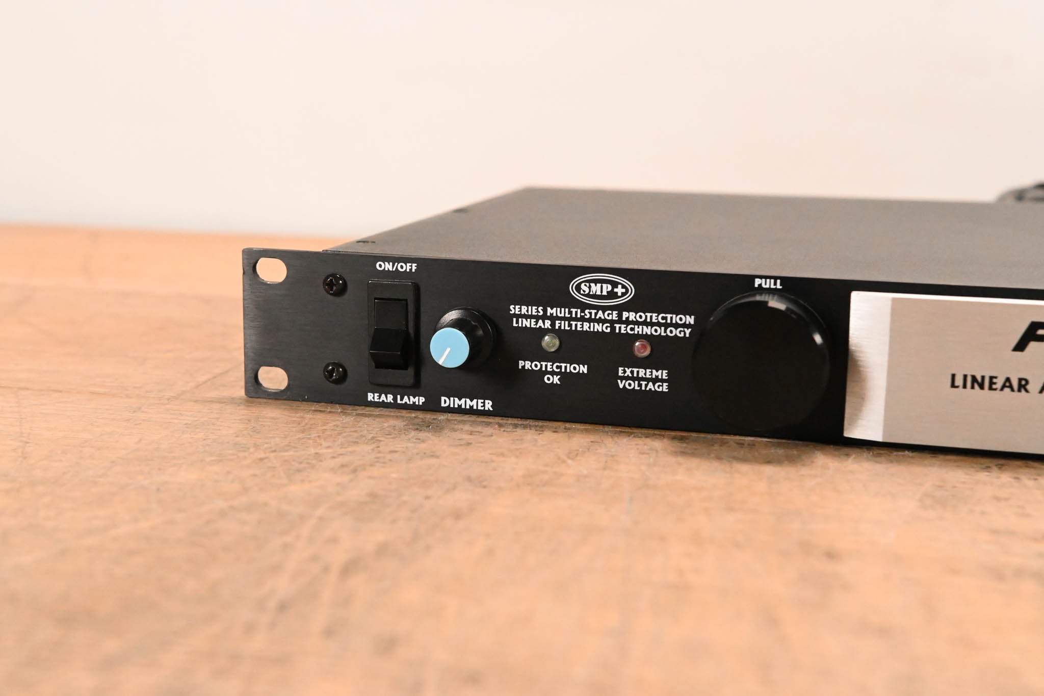 Furman PL-8 Pro Series II Power Conditioner, Distributor
