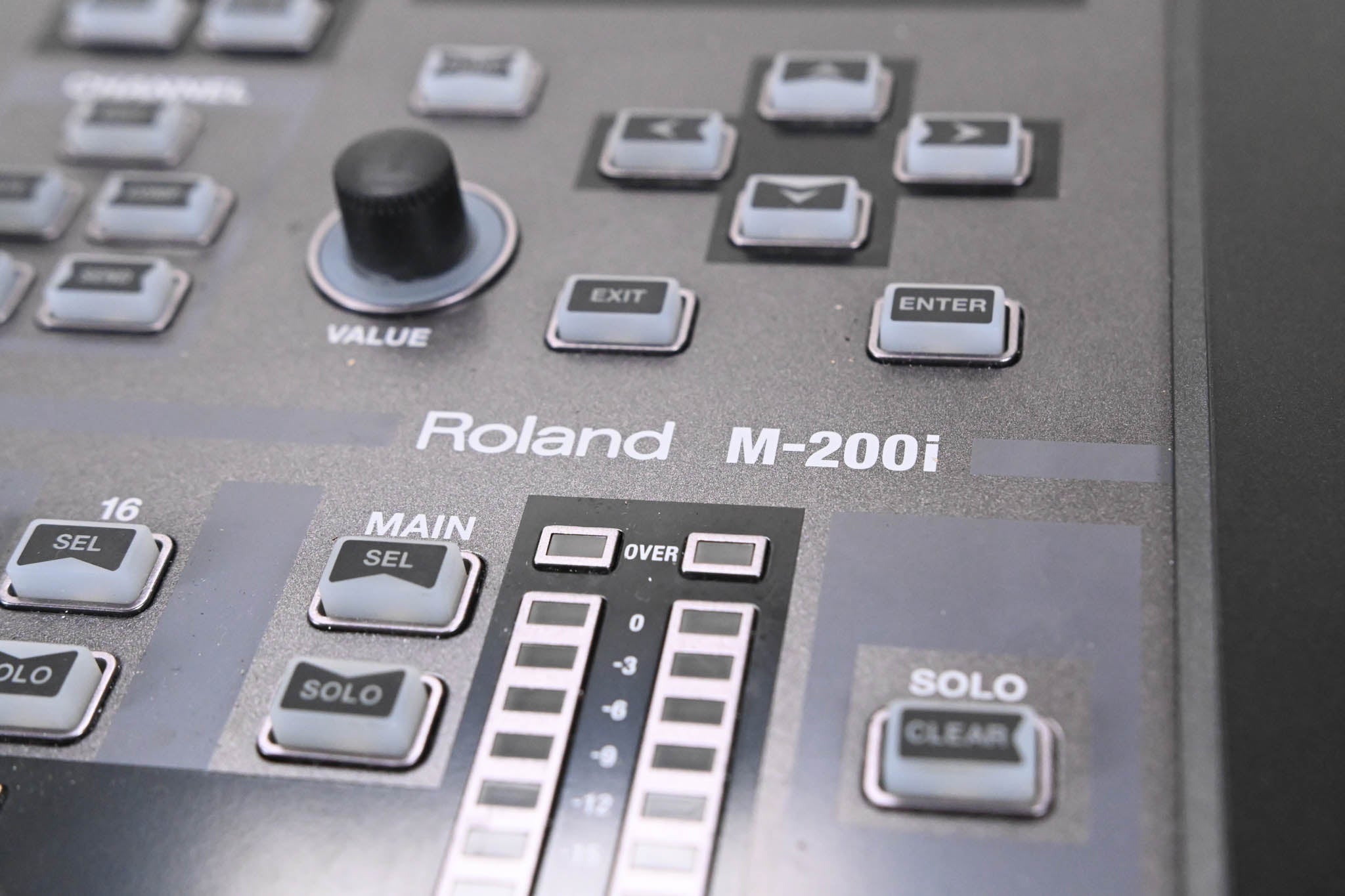 Roland M-200i 32-Channel Live Digital V-Mixer Console (NO POWER SUPPLY)