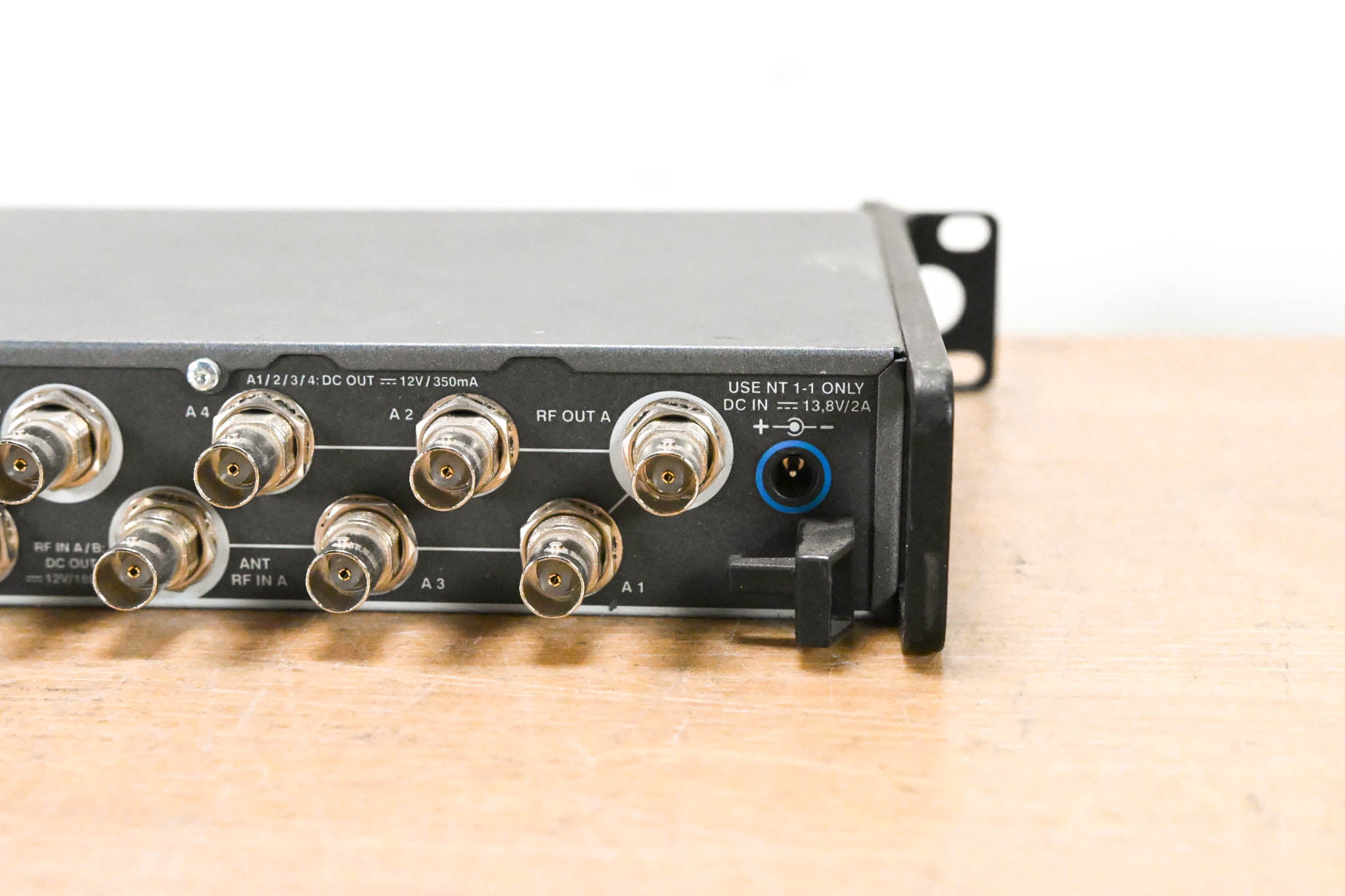 Sennheiser ASA 1 Active Antenna Splitter - 500-870 MHz (NO POWER SUPPLY)