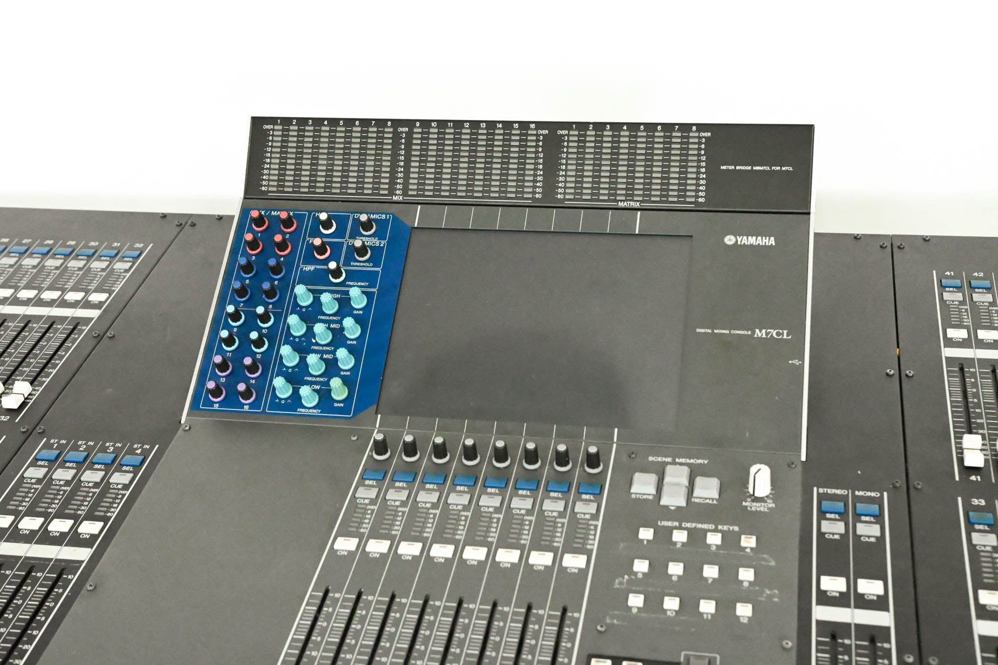 Yamaha M7CL-48ES 48-Channel EtherSound Digital Audio Mixer