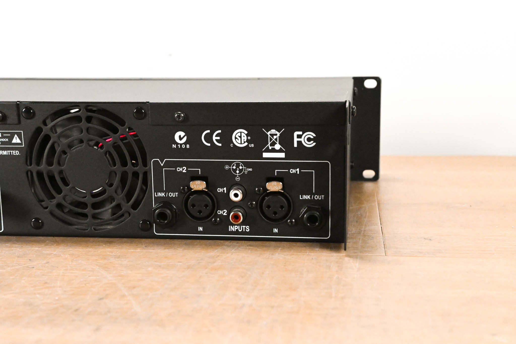 Crown XLS 1000 Two-Channel, 350W @ 4Ω Power Amplifier