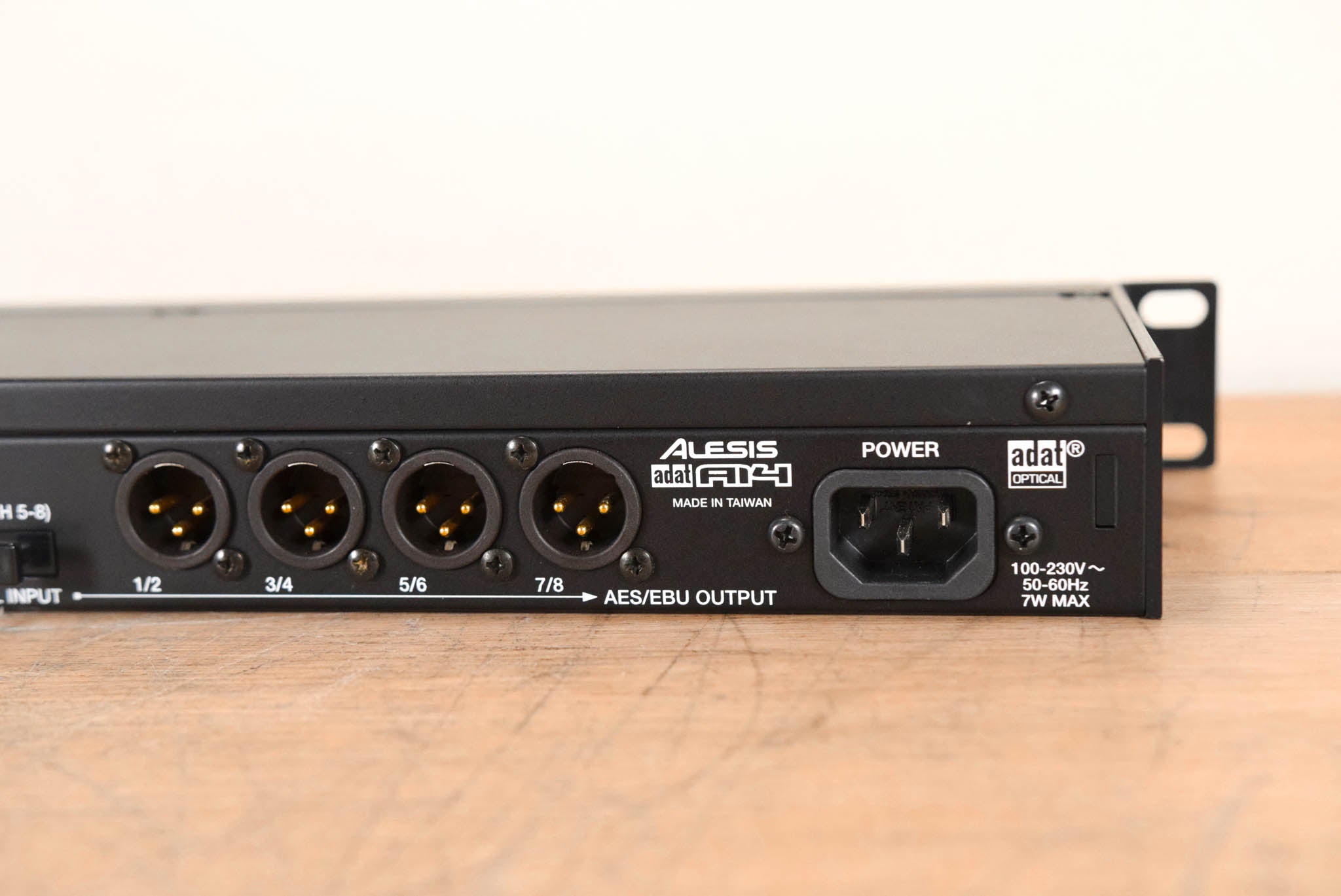 Alesis AI4 8-Channel AES EBU to Optical Interface