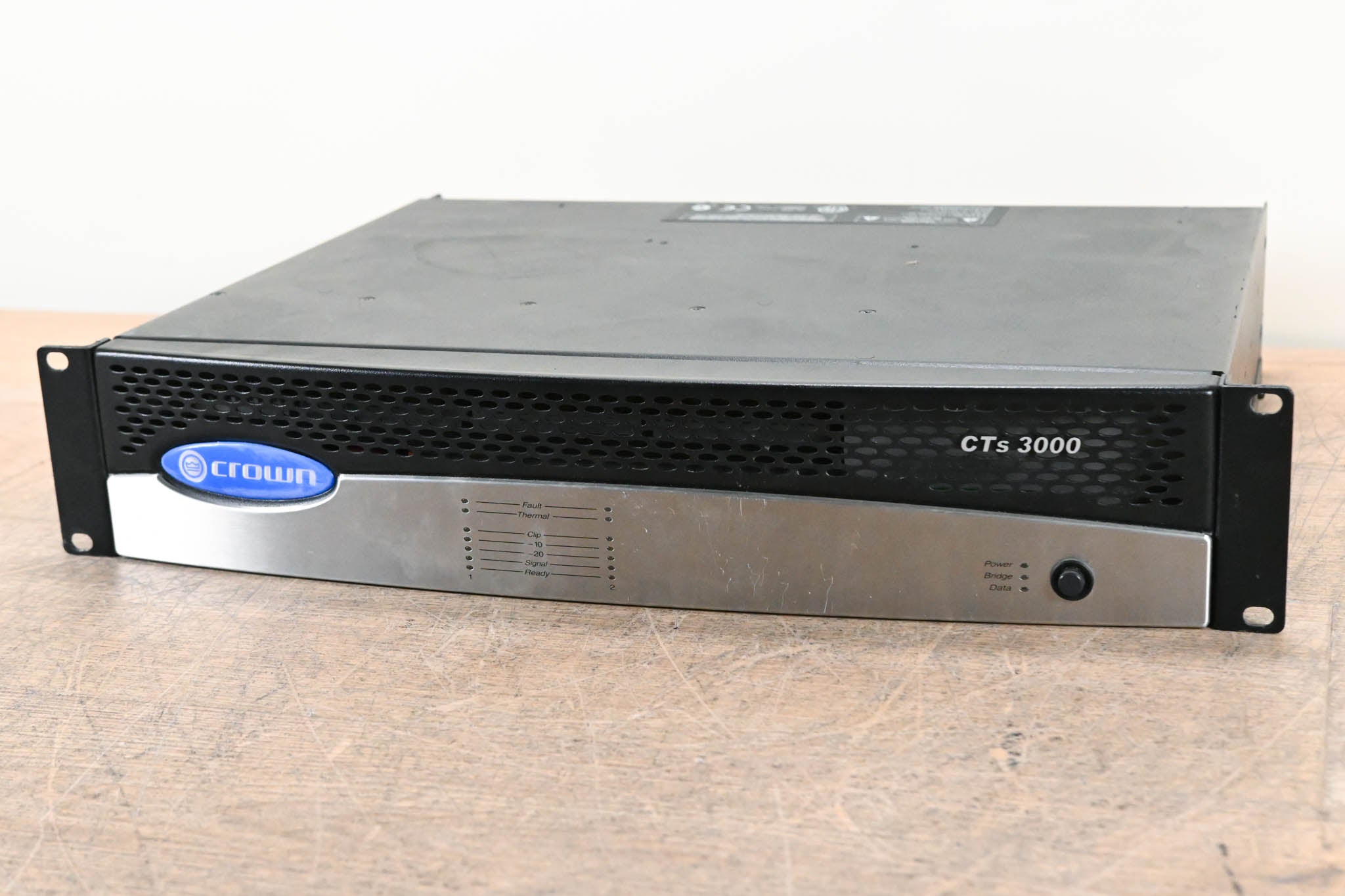 Crown CTs 3000 2-Channel Power Amplifier