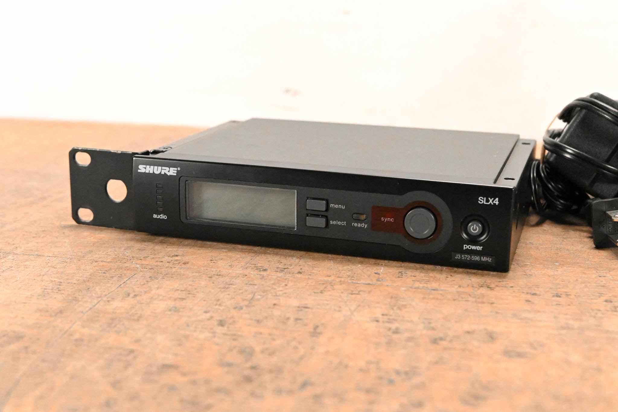 Shure SLX14 Bodypack Wireless System - J3 Band: 572-596 MHz