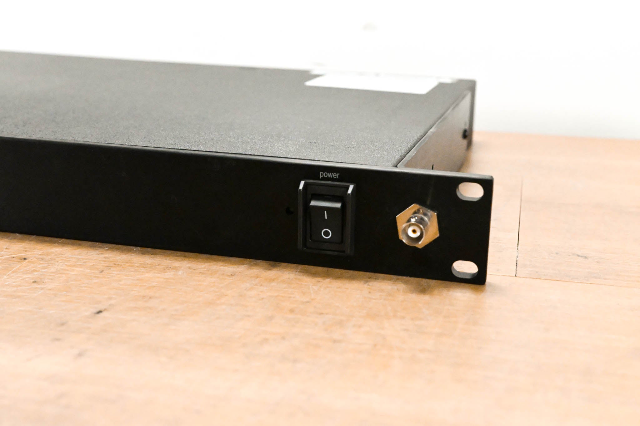 Shure UA845-SWB Antenna Distribution System - 470-952 MHz