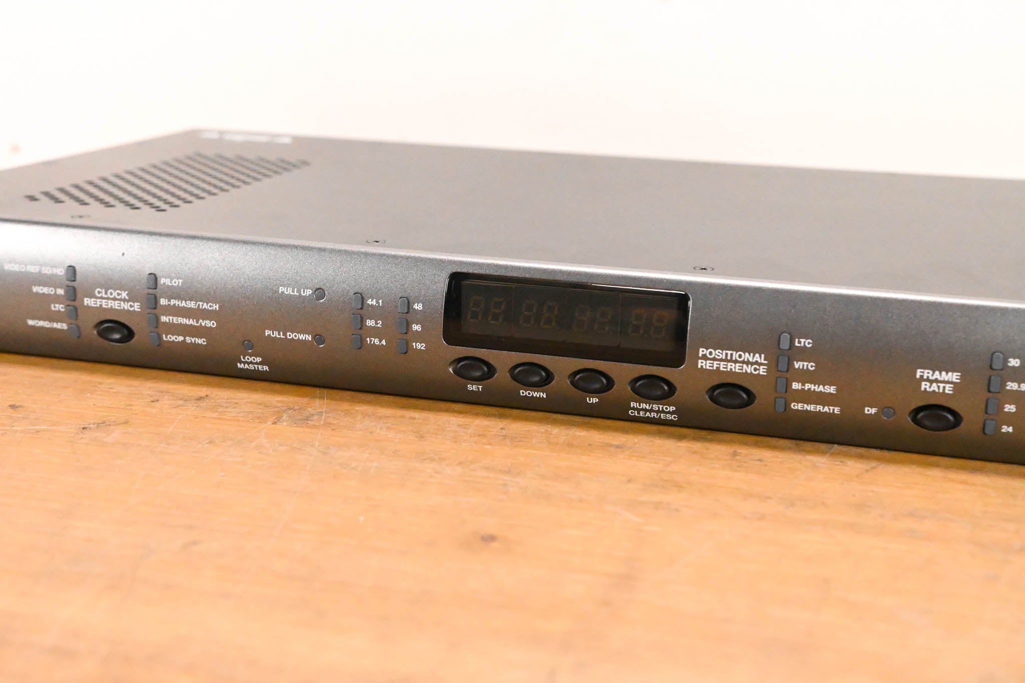 AVID SYNC HD Master Clock