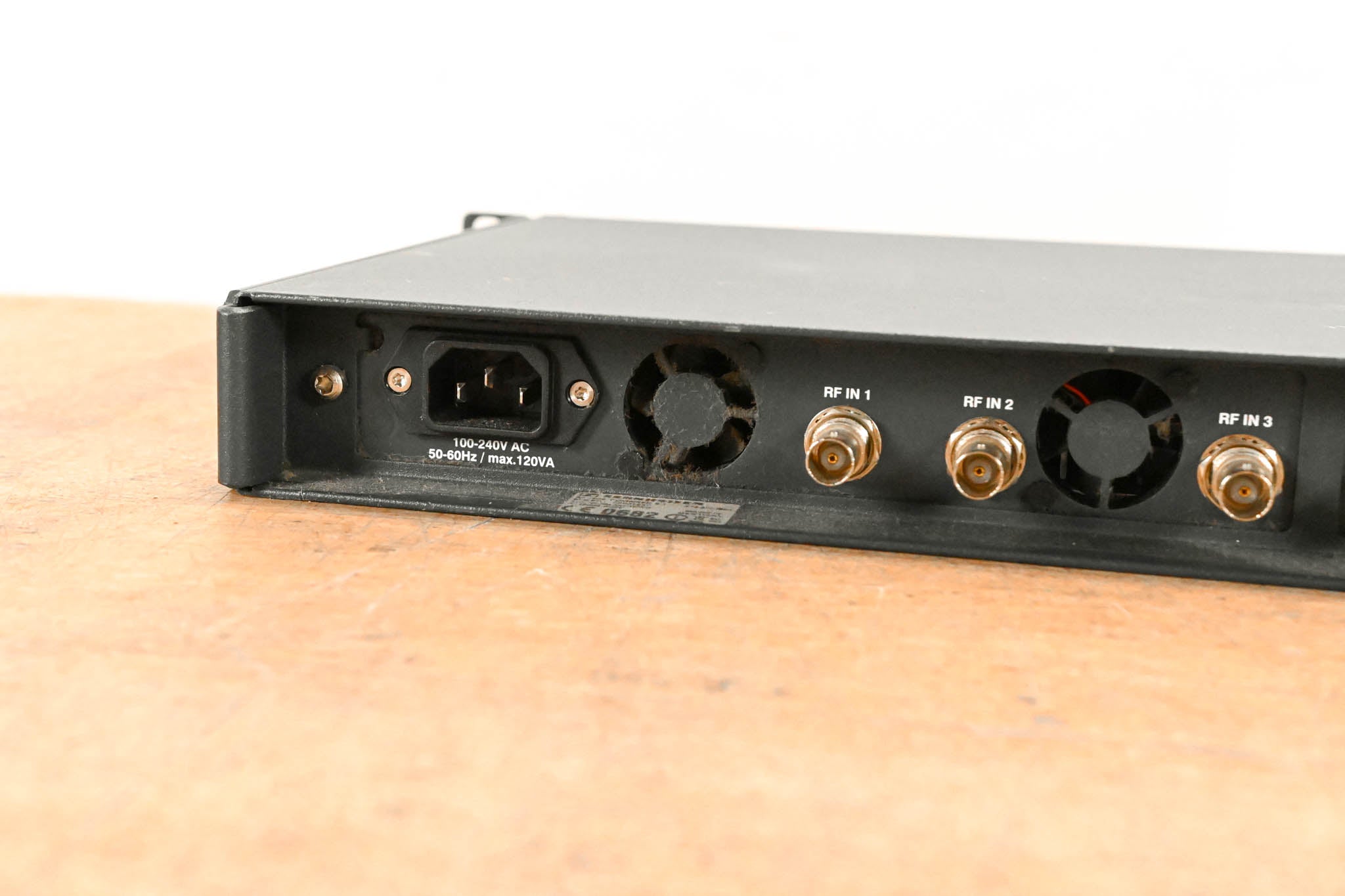 Sennheiser AC3000 Active Transmitter Combiner 8:1