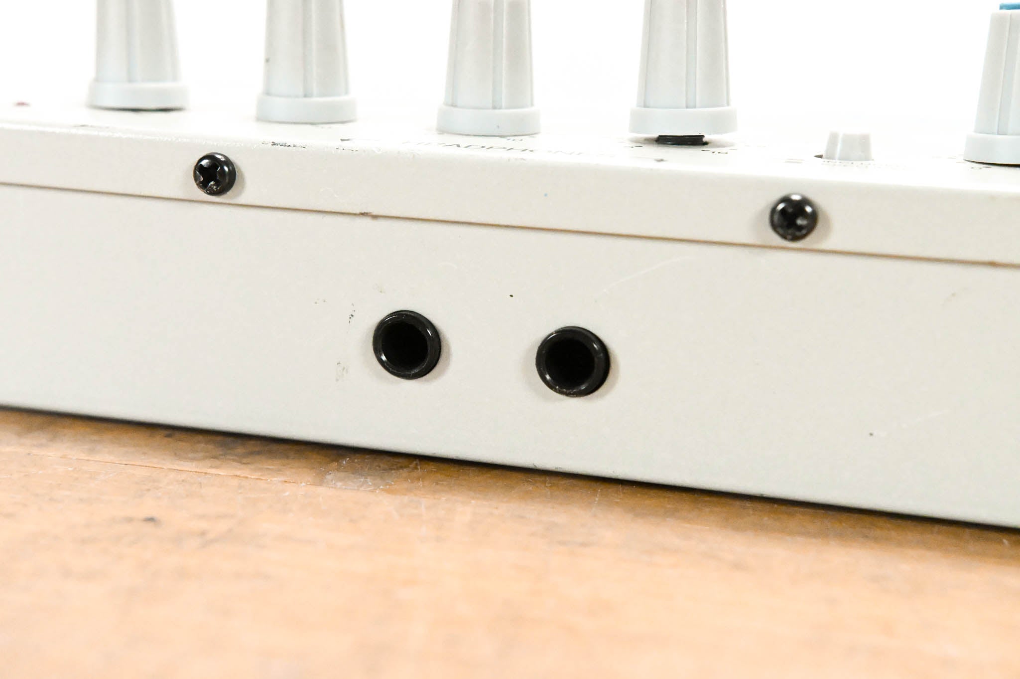 Furman HR-6 6-Channel Headphone Mixing Station