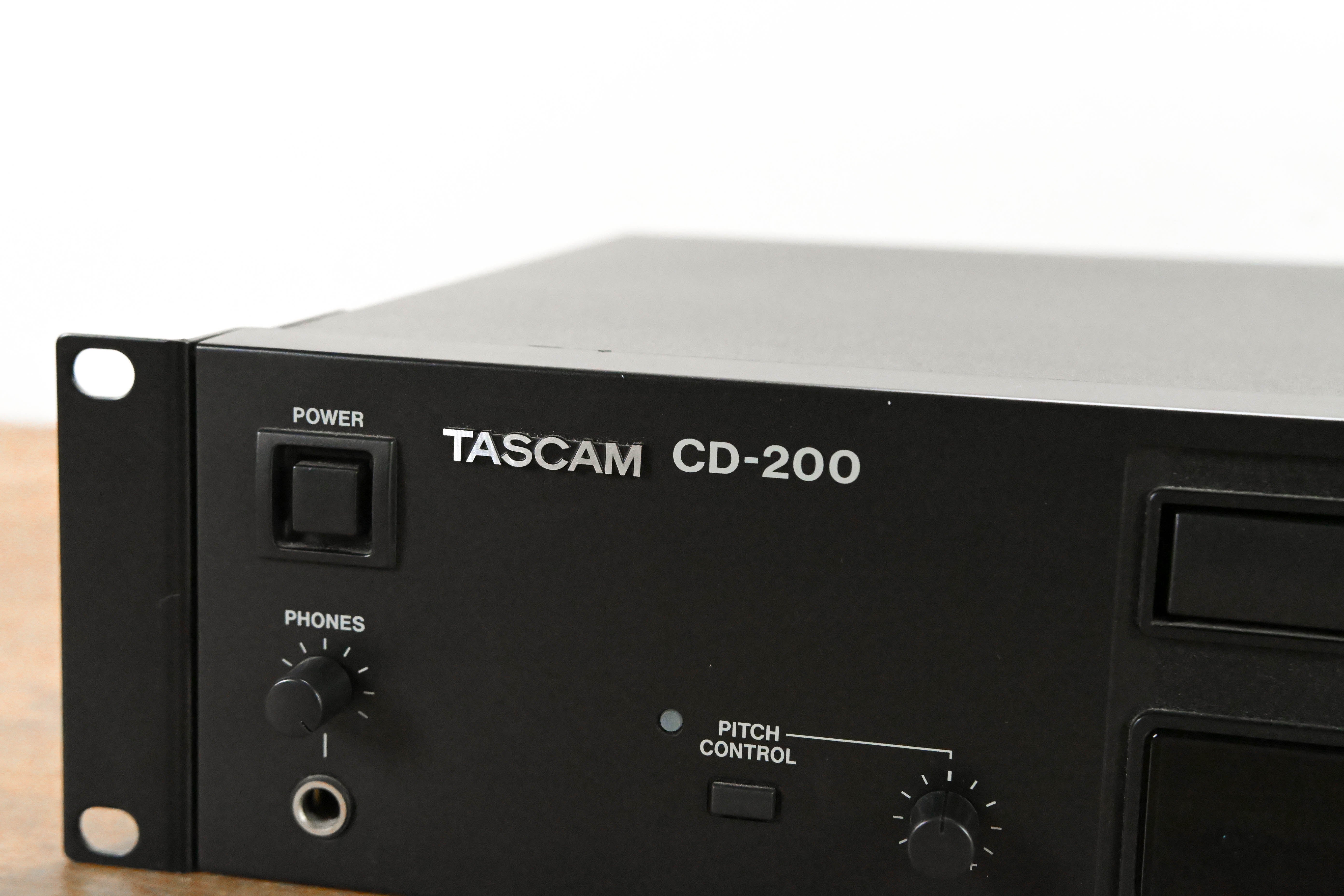 TASCAM CD-200 CD/MP3 Player