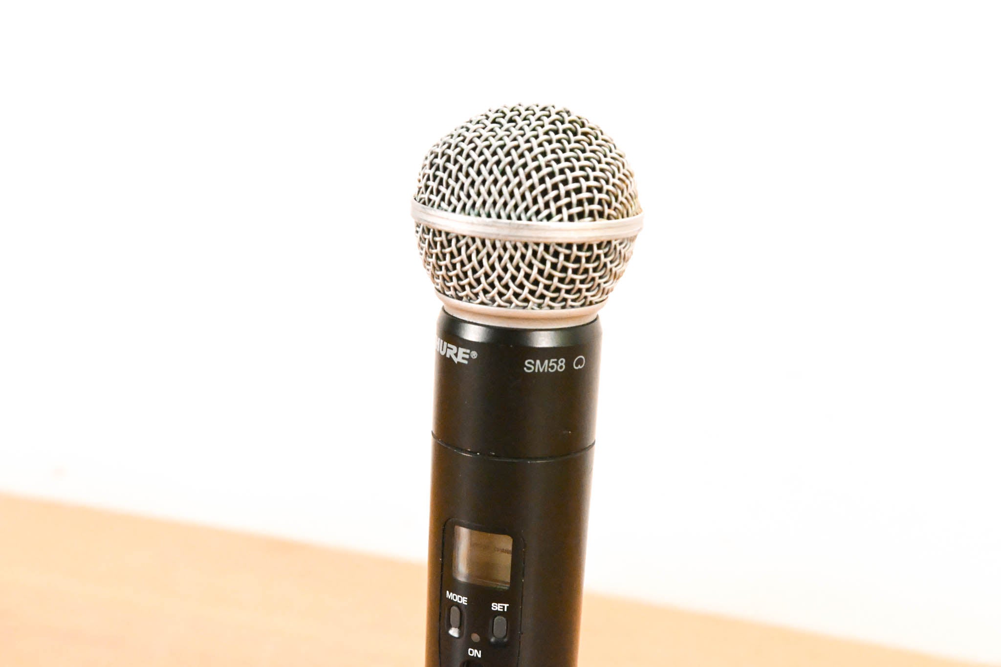 Shure ULXS24/58 Handheld Wireless System - 470-506 MHz (NO POWER SUPPLY)