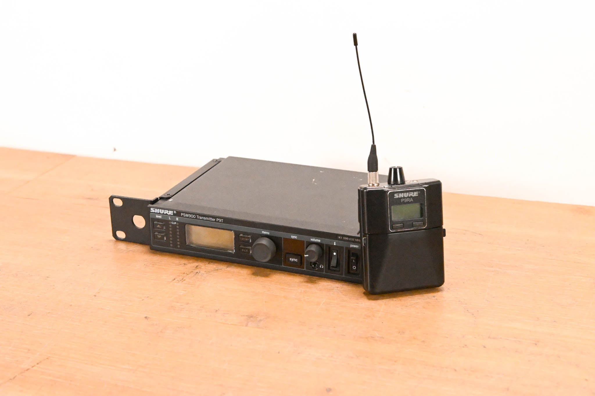 Shure PSM 900 Wireless IEM System K1 Band: 596-632MHz NO POWER SUPPLY