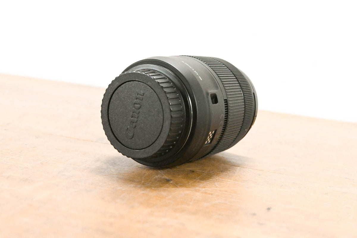 Canon EF-S 18-135mm f/3.5-5.6 IS NANO USM Lens