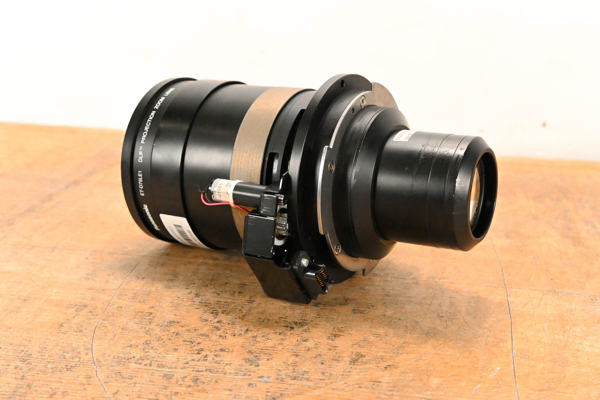 Panasonic ET-D75LE1 Zoom Lens for DLP Projector
