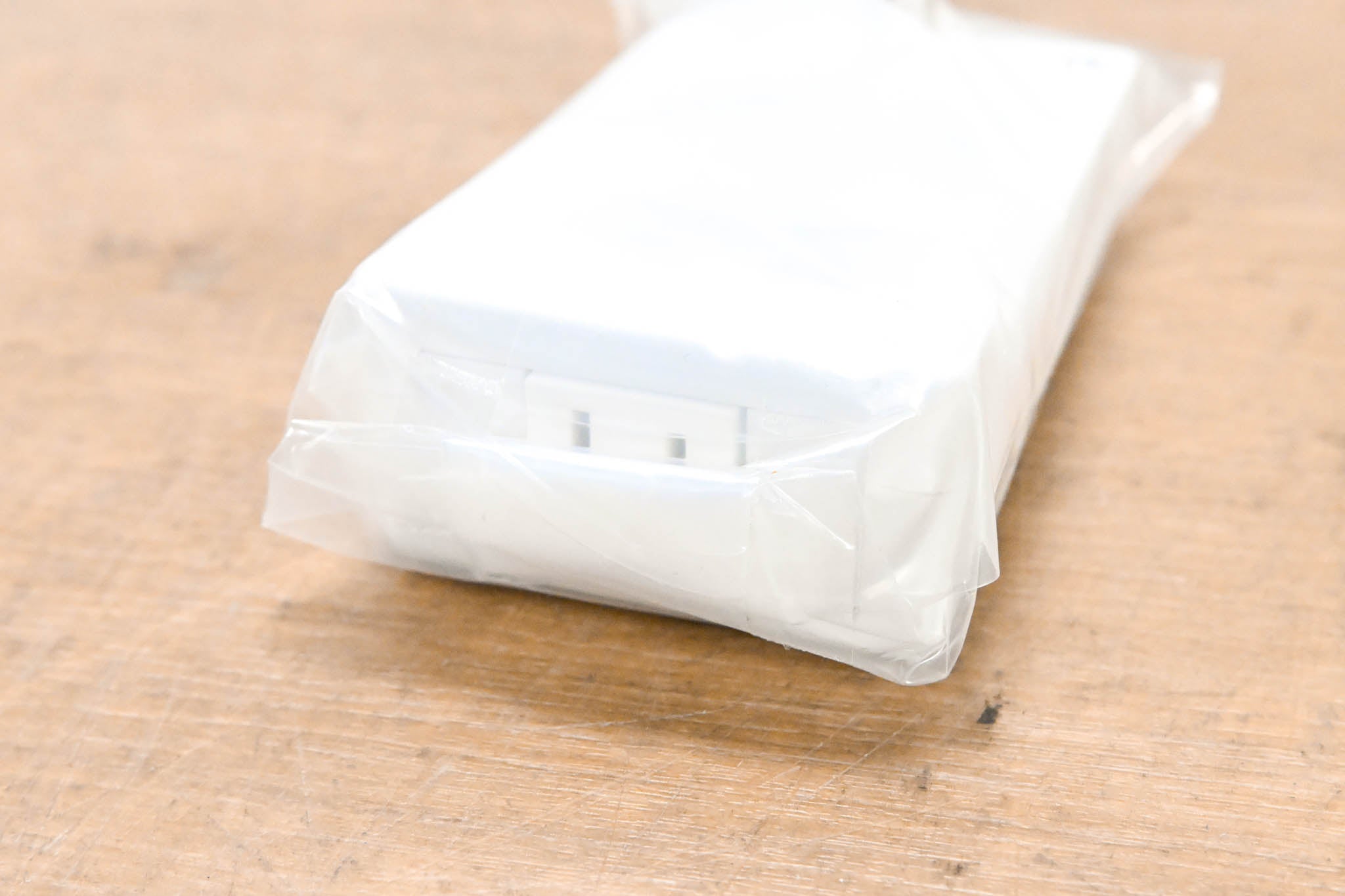 Crestron CLW-LSWEX-1GD-W-T Single-Channel Wireless Lamp Switch