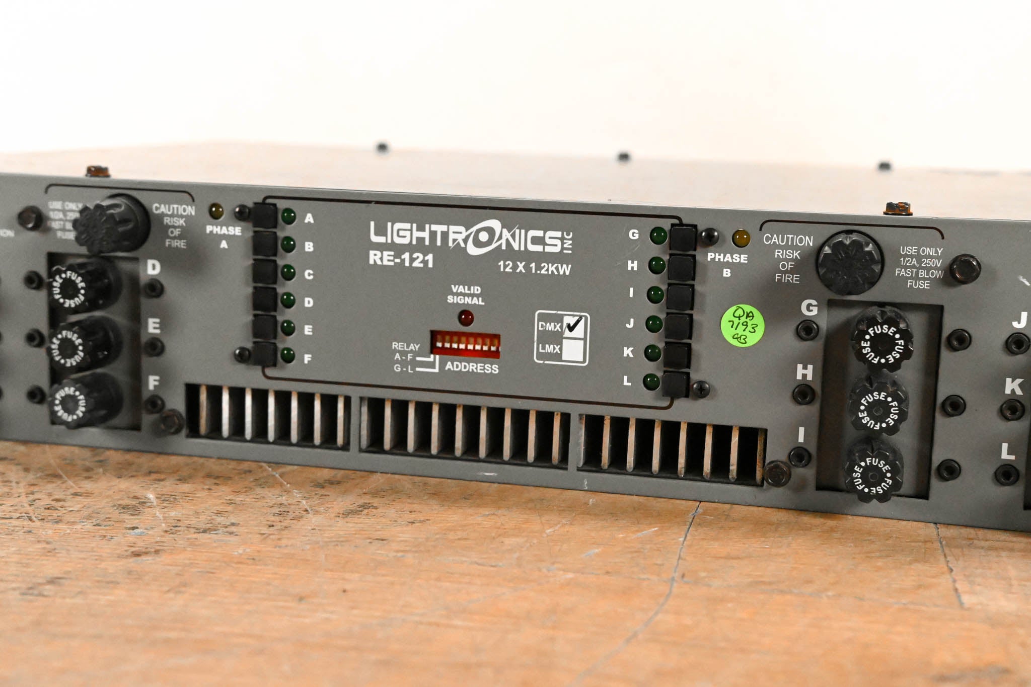 Lightronics RE-121 12 x 1200W Rack-Mountable Dimmer