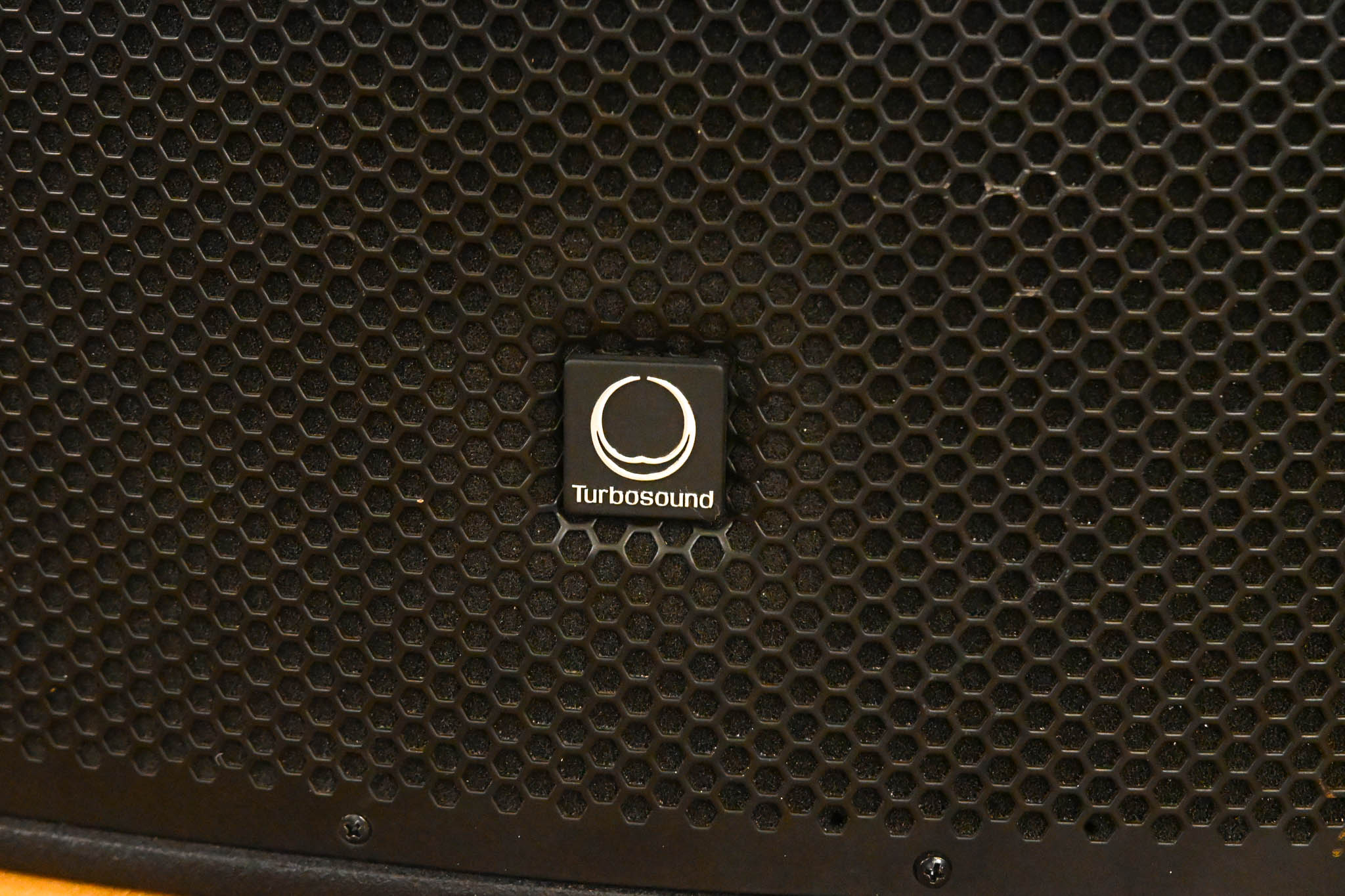 Turbosound TCS122/64-AN 12" 2-Way Powered Loudspeaker (PAIR)