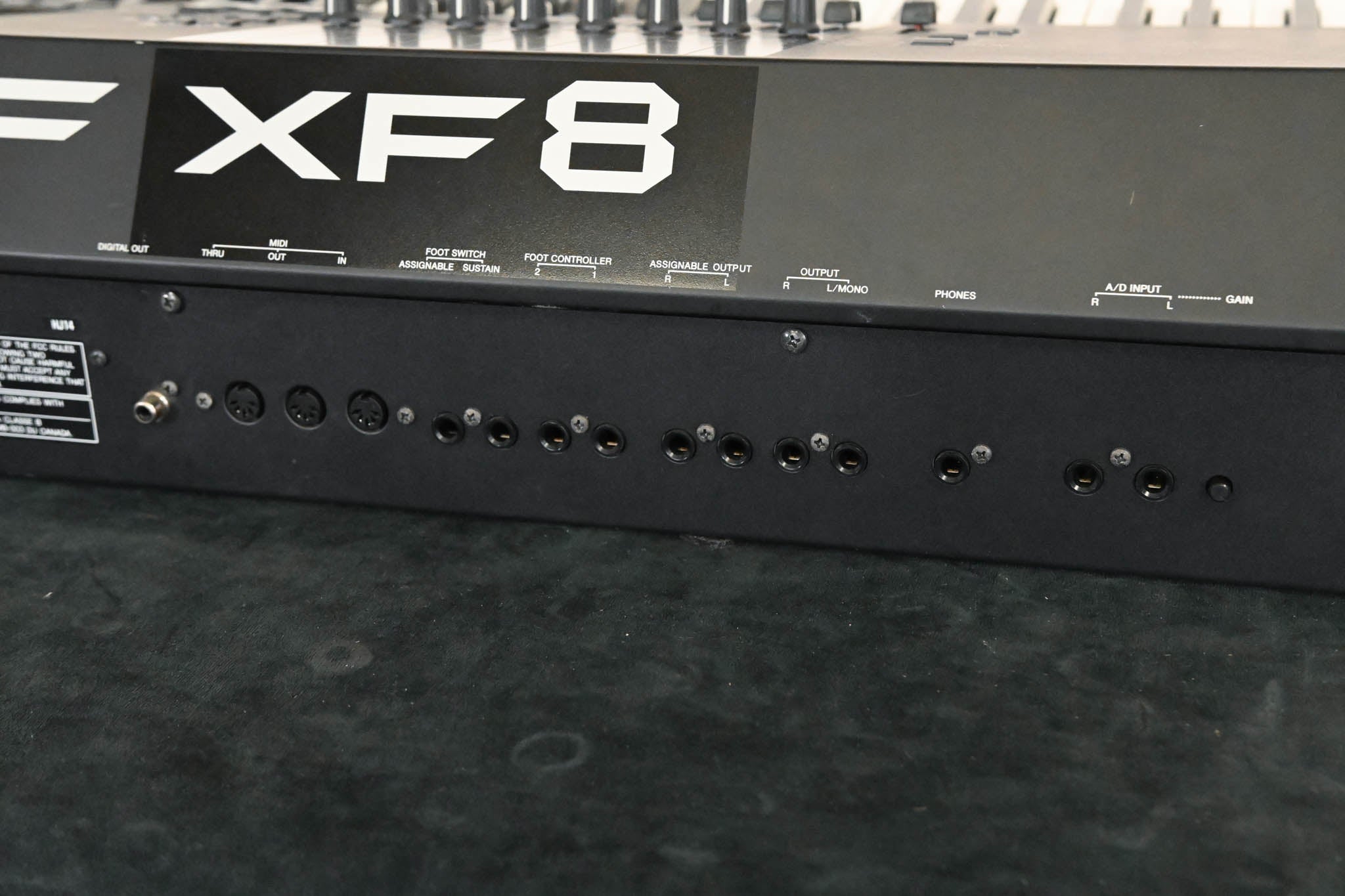 Yamaha MOTIF XF8 88-Key Workstation Keyboard
