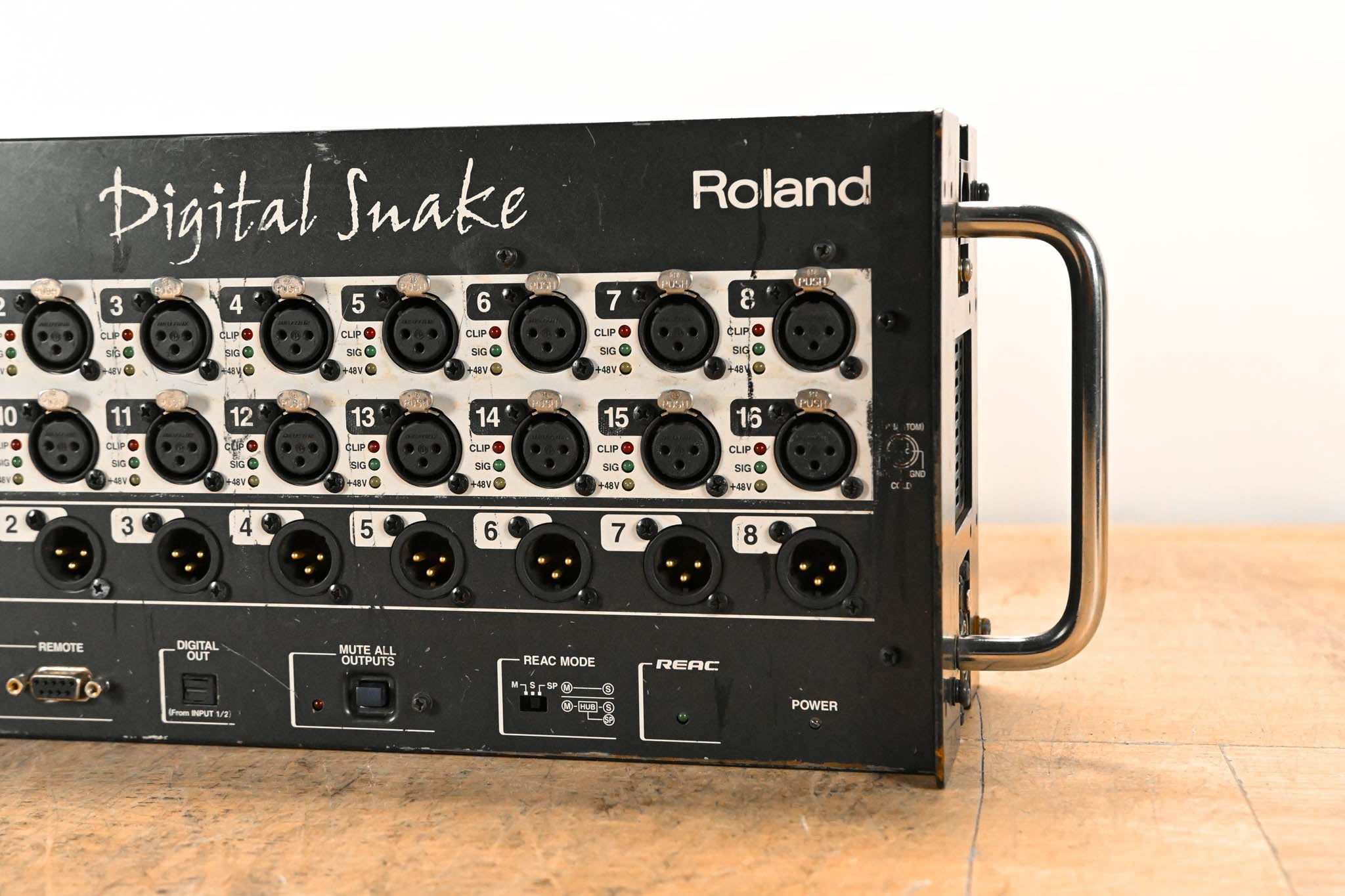 Roland S-1608 16 x 8 Stage Unit