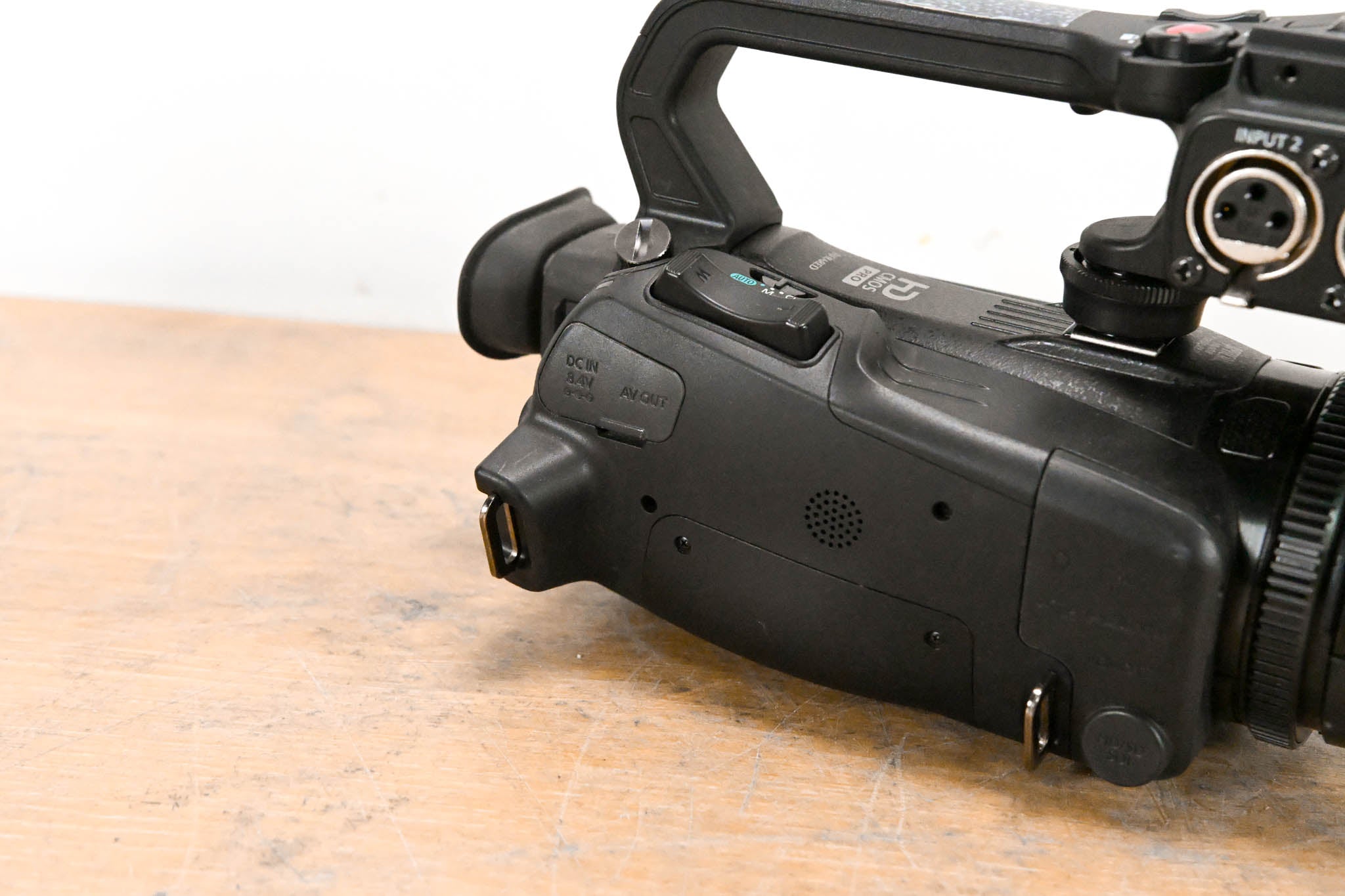 Canon XA35 HD Professional Camcorder w/ XLR Handle & HD/SD-SDI Output