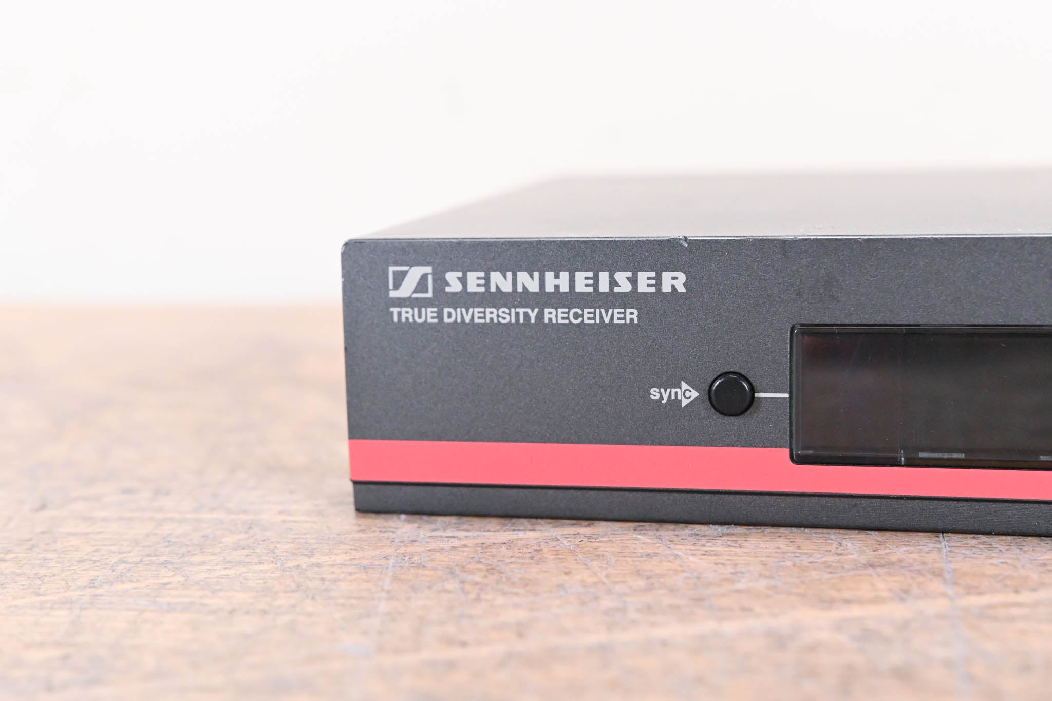 Sennheiser EM 100 G3 Wireless Receiver  - 626-662 MHz (NO POWER SUPPLY)