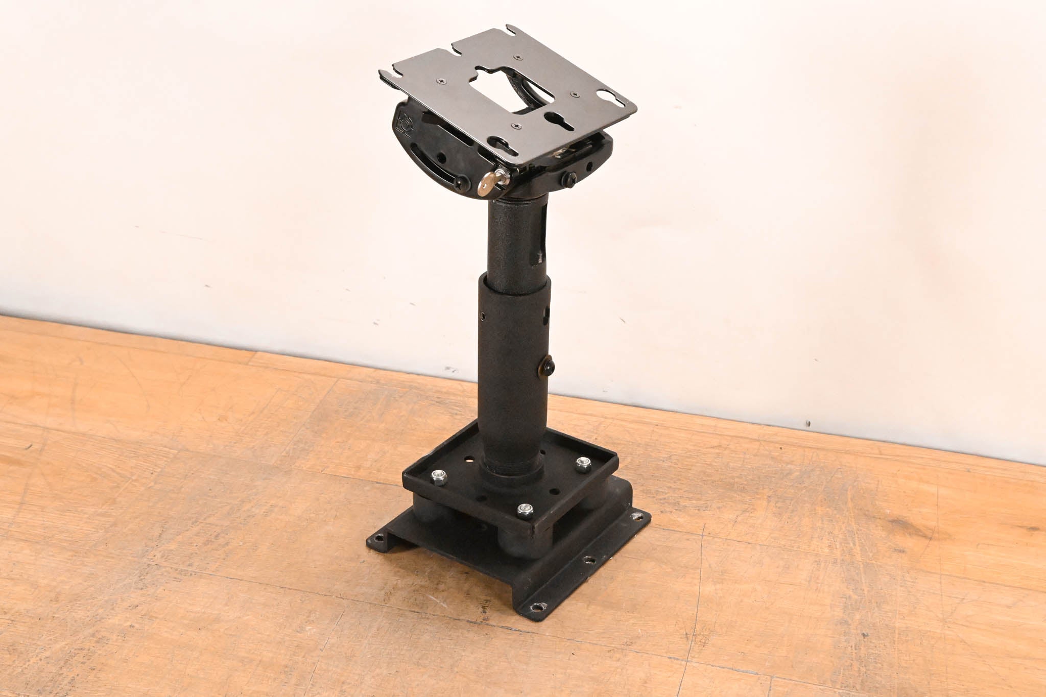 Chief RPMA000 Projector Mount System w/ CMS009012 Column & CMA345 Plate