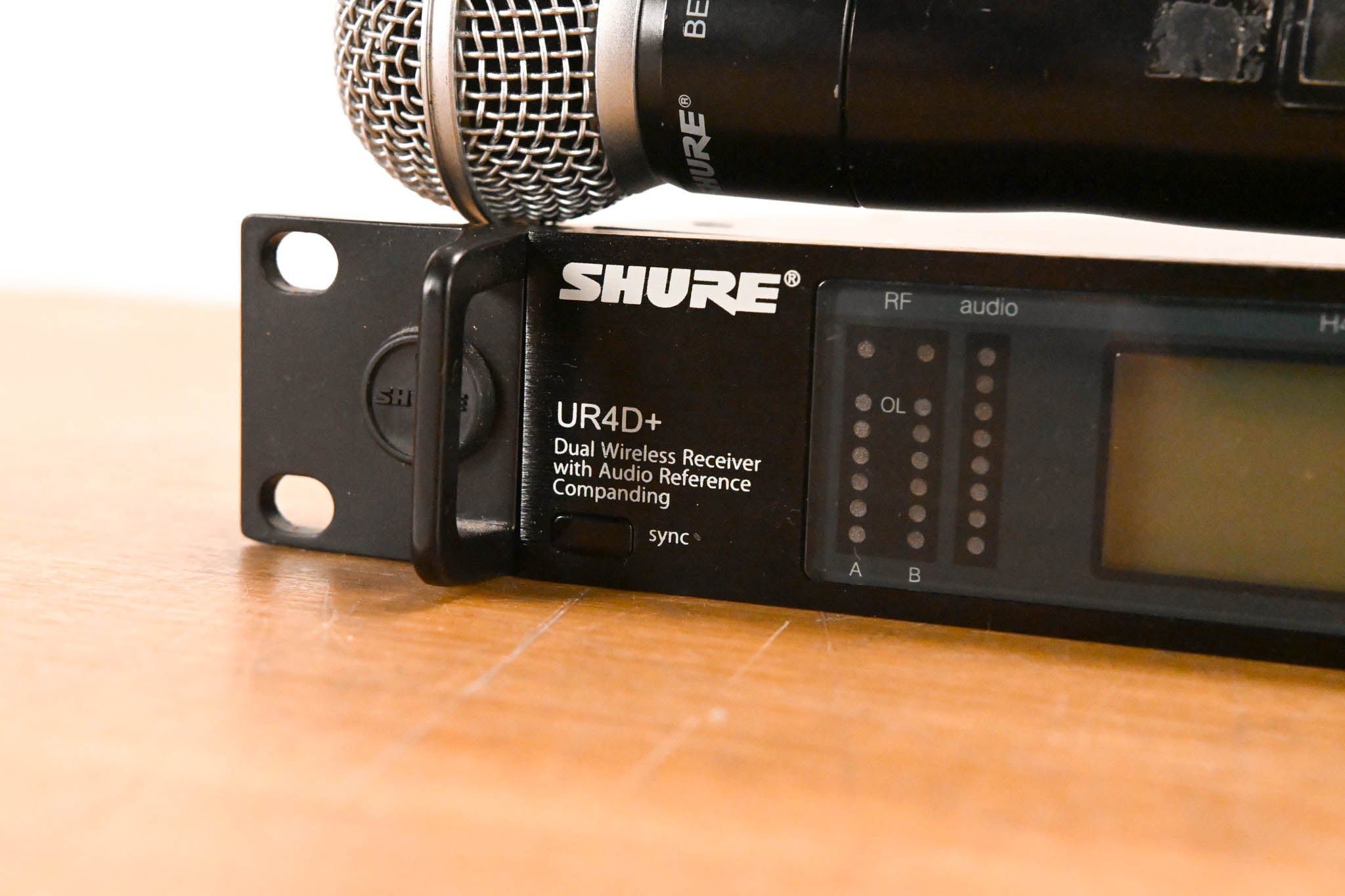 Shure UR4D+ Wireless Receiver w/UR1 Bodypack & UR2/BETA58A Mic - H4 Band