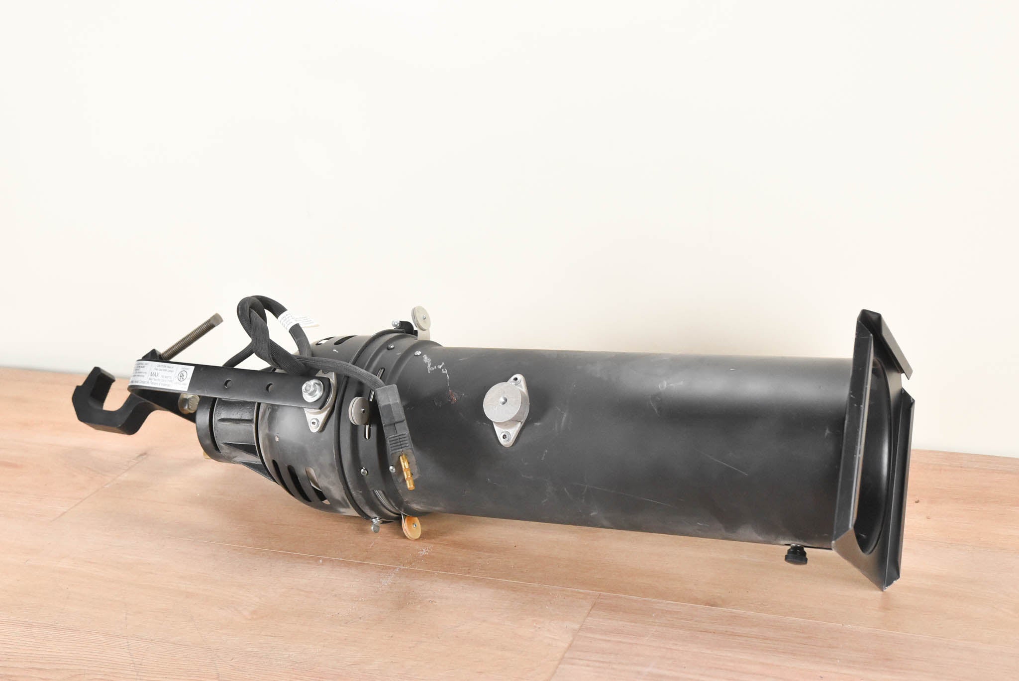 L&E AQ61 Ellipsoidal Light (Unknown Lens Degree)