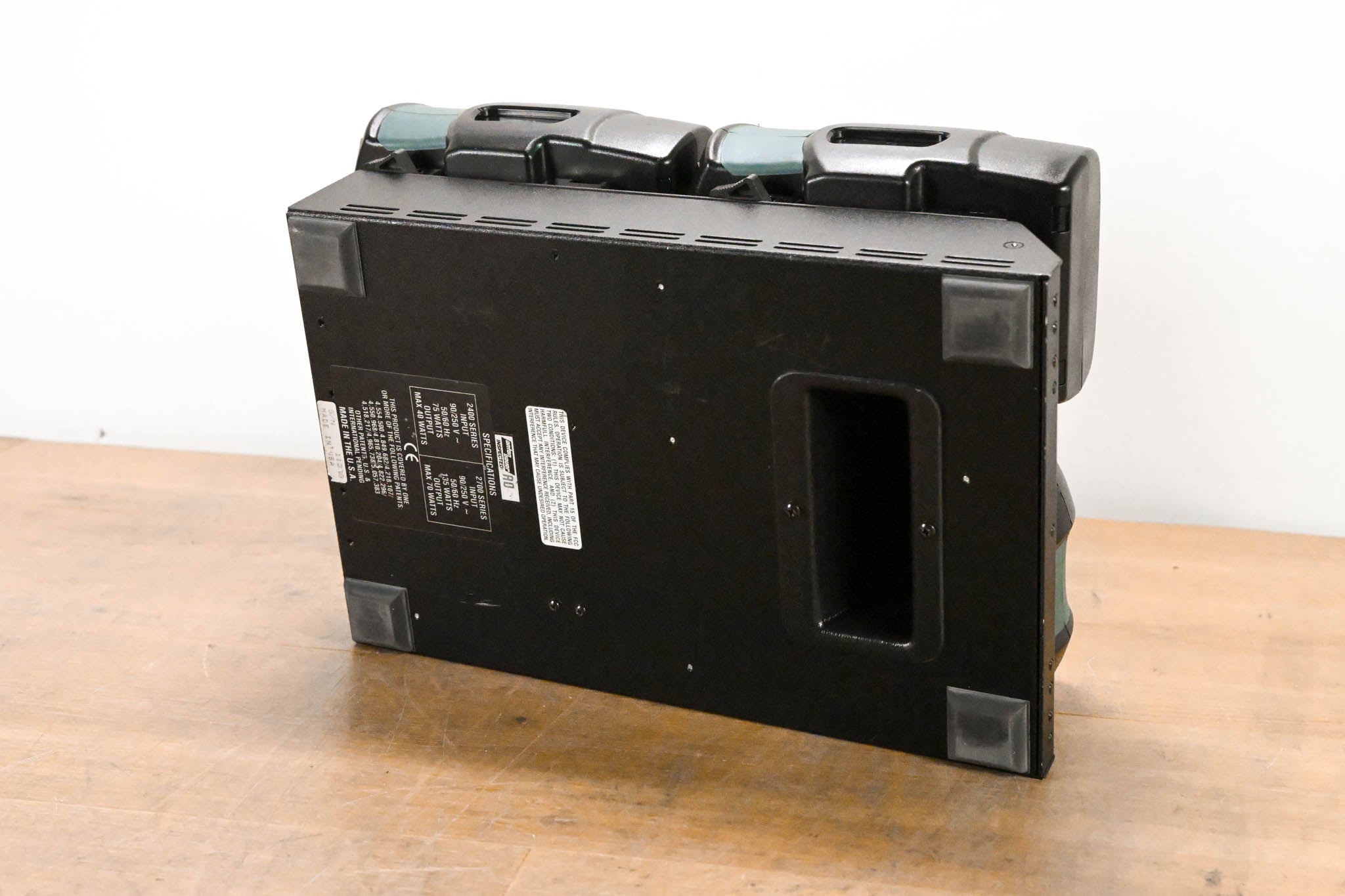 Anton Bauer Q-2702 Interactive 2000 QUAD PowerCharger w/ 4x Batteries
