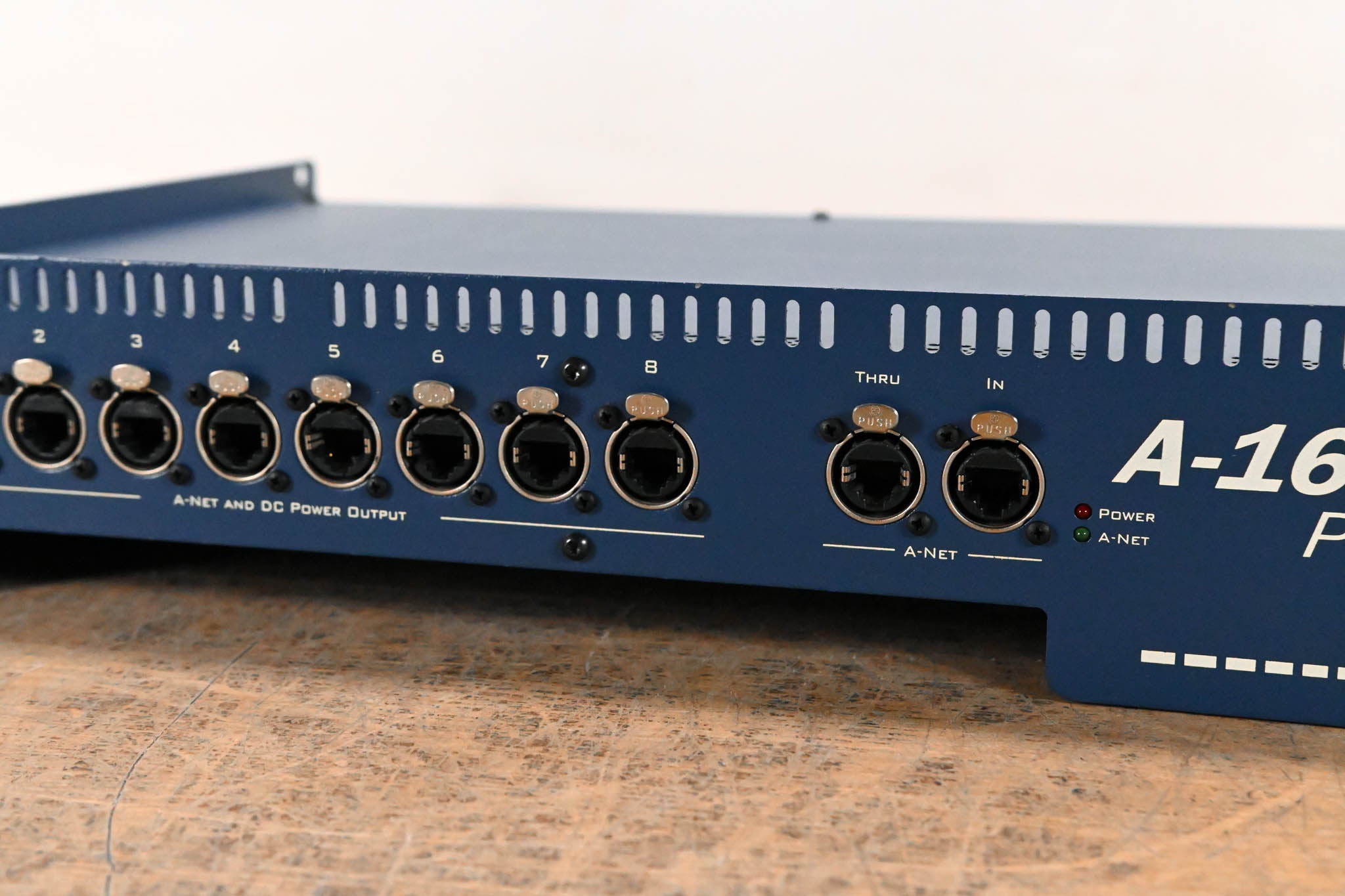 Aviom A-16D Pro A-Net Distributor