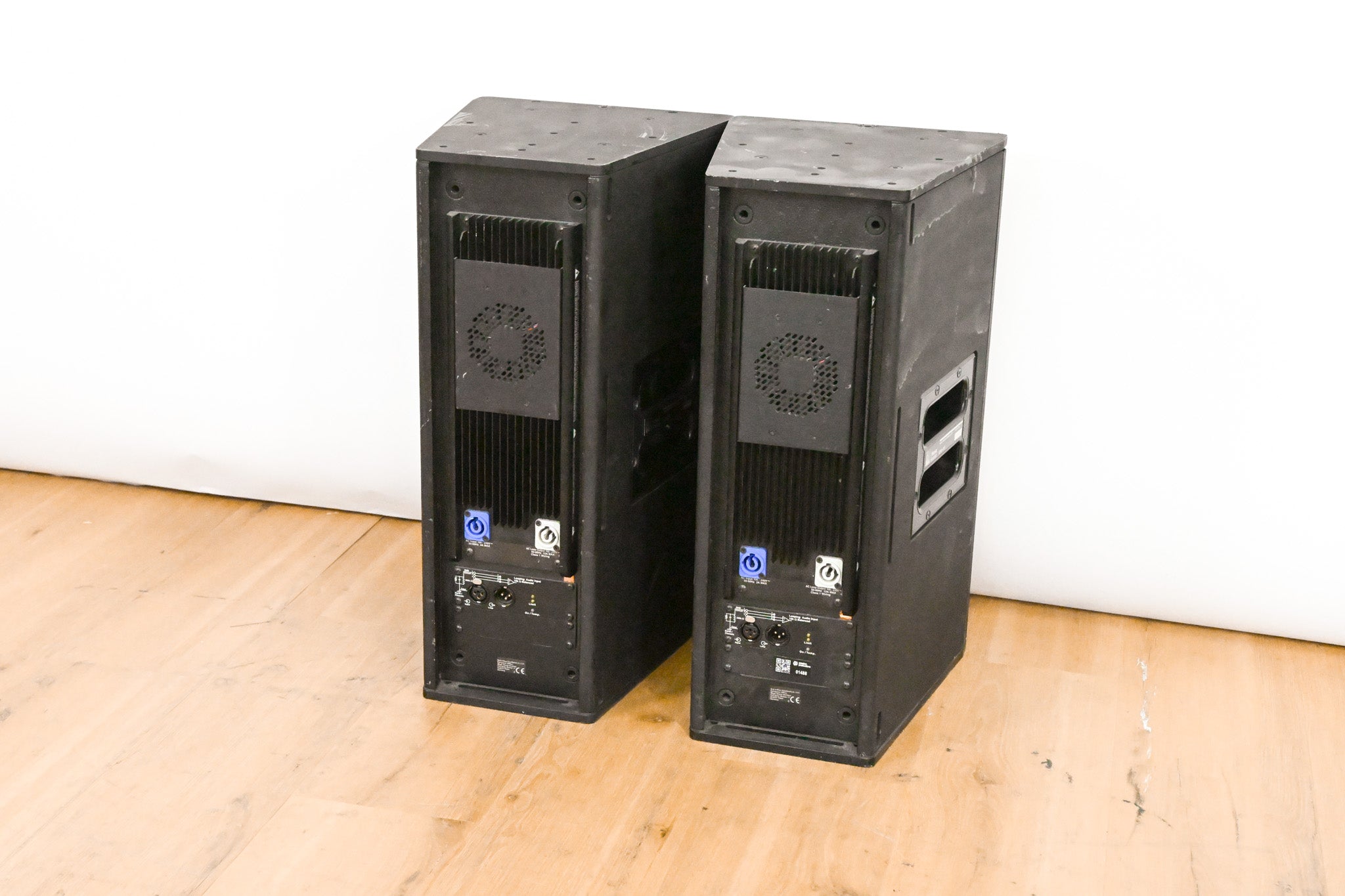 Meyer Sound UPJ-1P Compact VariO Loudspeaker (PAIR)