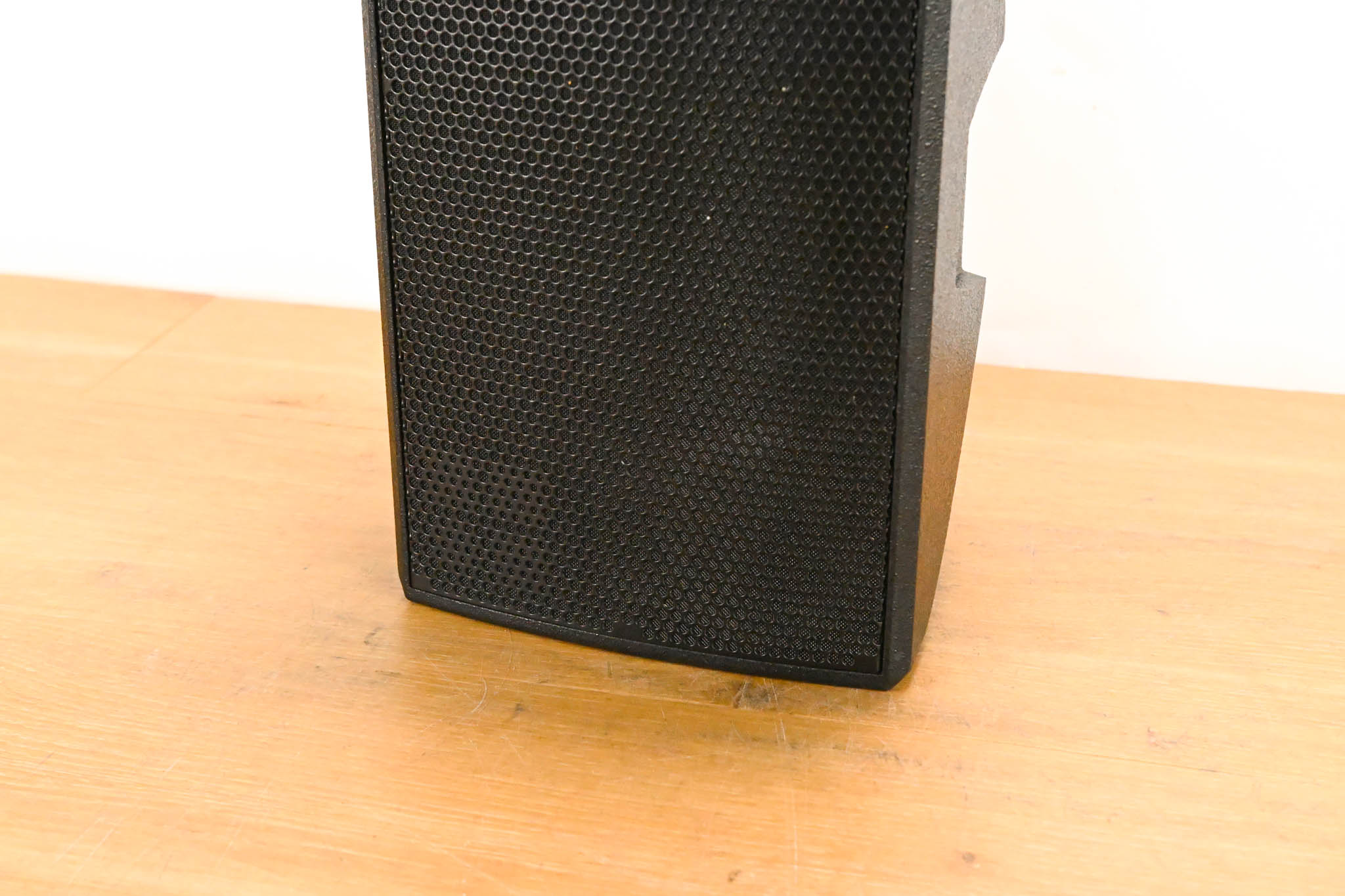 d&b audiotechnik E6 2-Way Passive Coaxial Loudspeaker