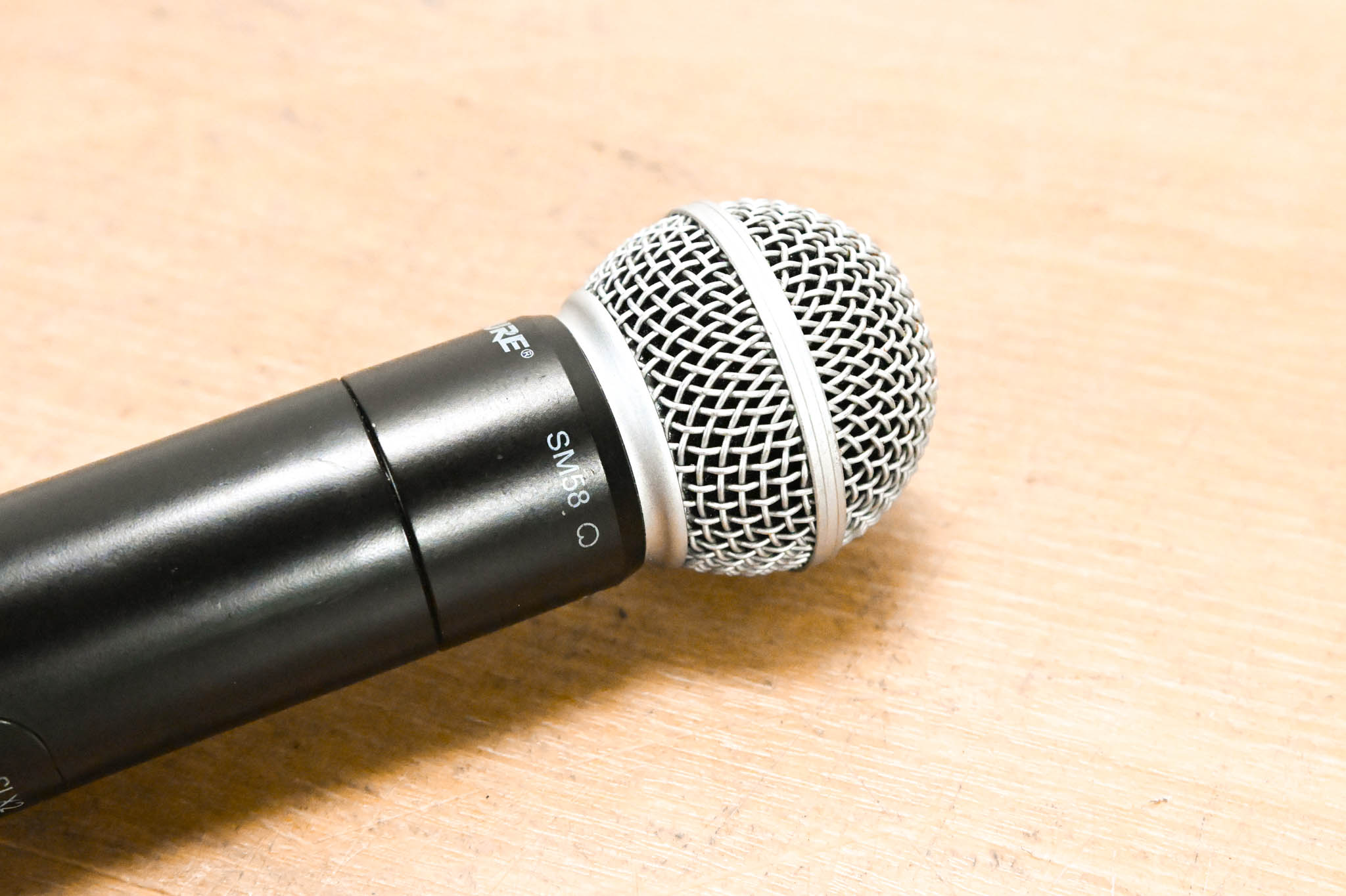 Shure SLX24/SM58 Handheld Wireless System - H5 Band (NO POWER SUPPLY)