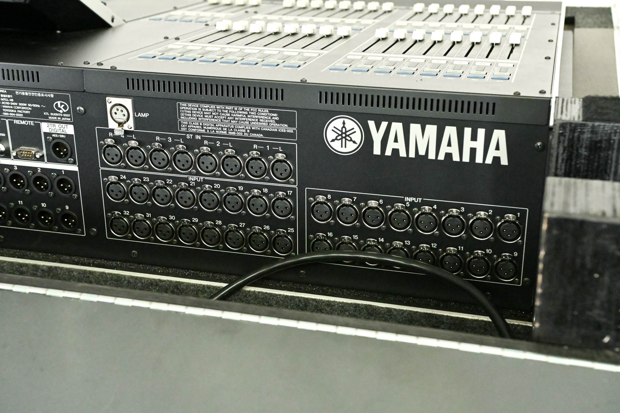 Yamaha M7CL-48 48-Channel Digital Audio Mixing Console with Road Case