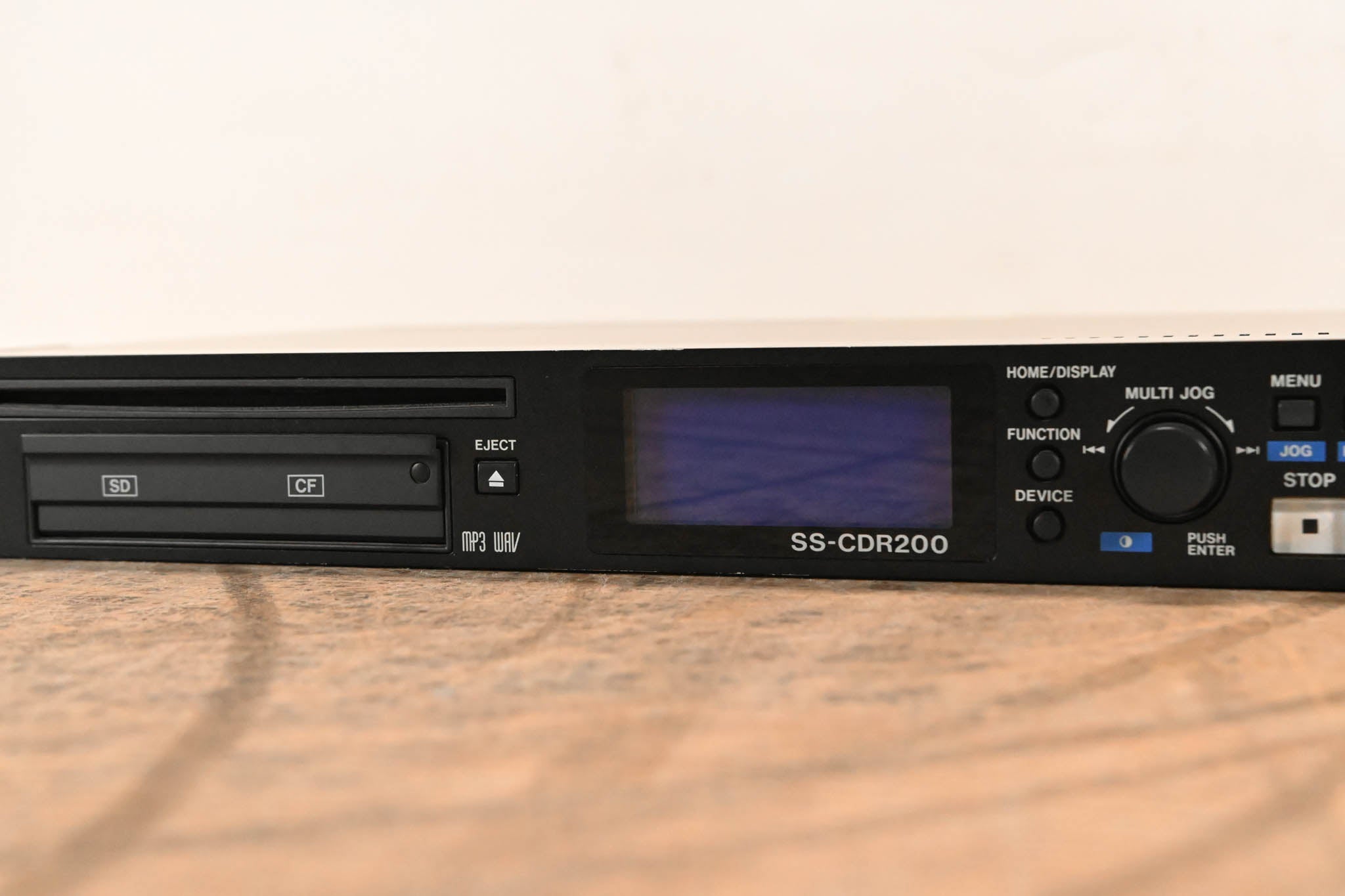 TASCAM SS-CDR200 Solid State and CD Digital Audio Recorder