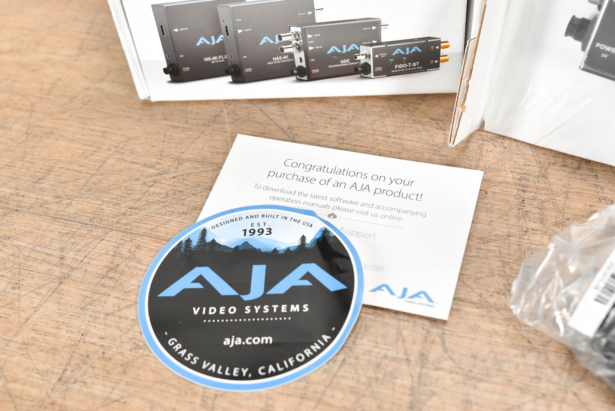 AJA HI5 HD/SD-SDI to HDMI Video and Audio Converter